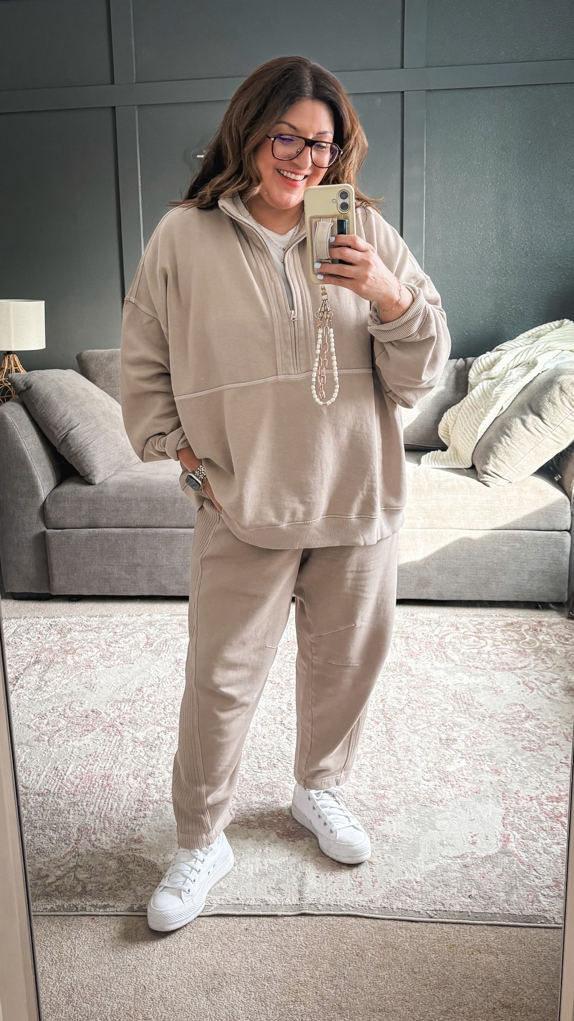 Aerie top (XL)
Aerie barrel sweats (L)
Converse high top platforms 


#LTKSaleAlert #LTKOver40 #LTKMidsize