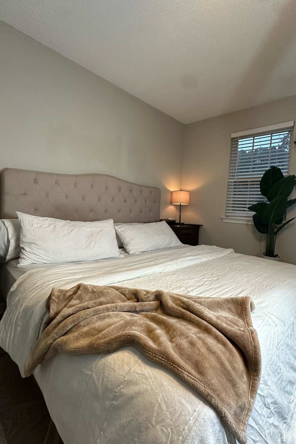 I swear by Target Bedding! I’ve loved every set! And I’m in the market for a new because…. kids, dog husband… need I saw more?

Sheets are from parachute! Also super luxe!

#LTKFamily #LTKHome