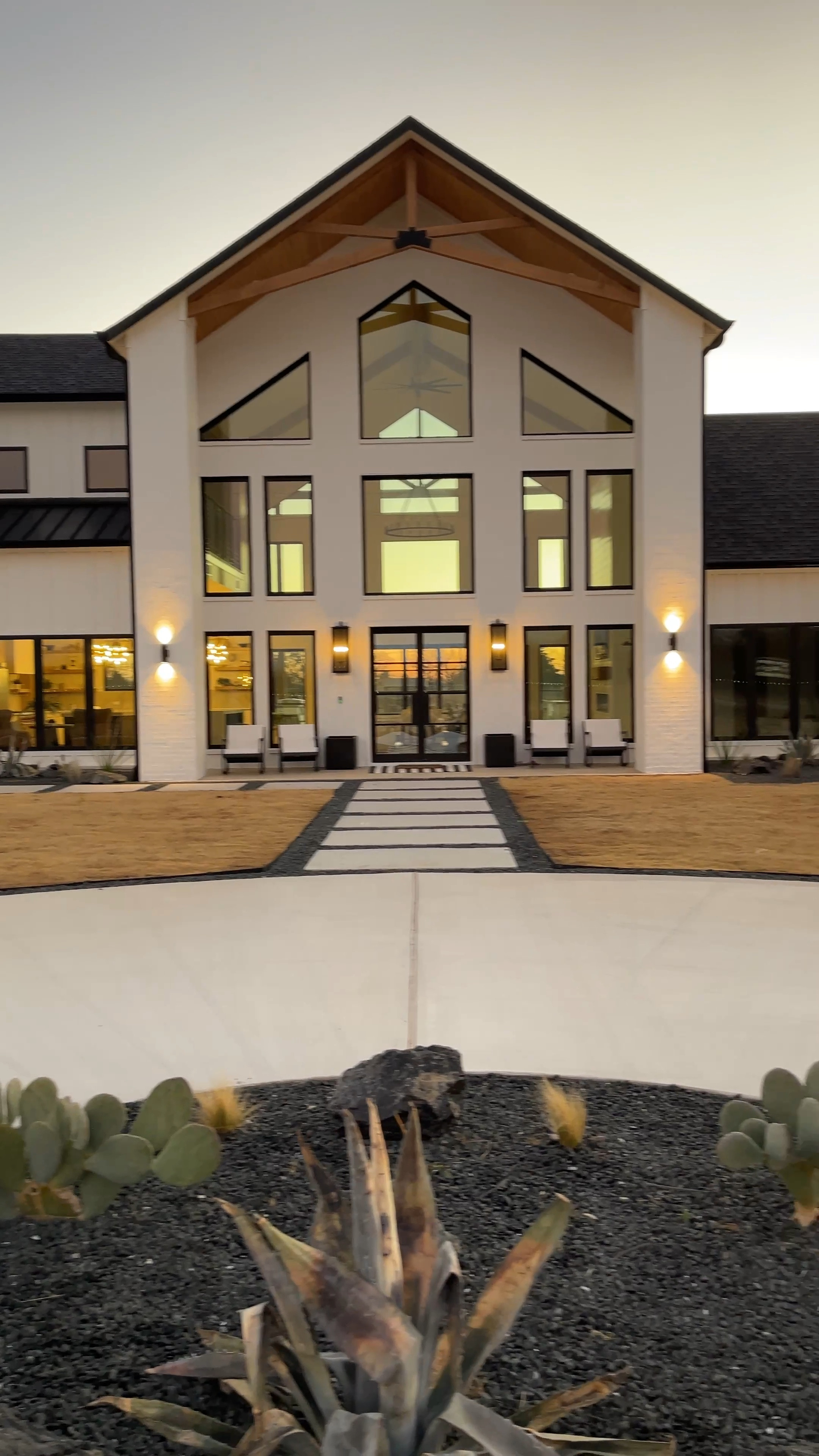 If you are considering skipping exterior lighting, don’t do it. 

Exterior lighting options for your home.

Lighting, exterior lighting, modern farmhouse, exterior design

#LTKhome
