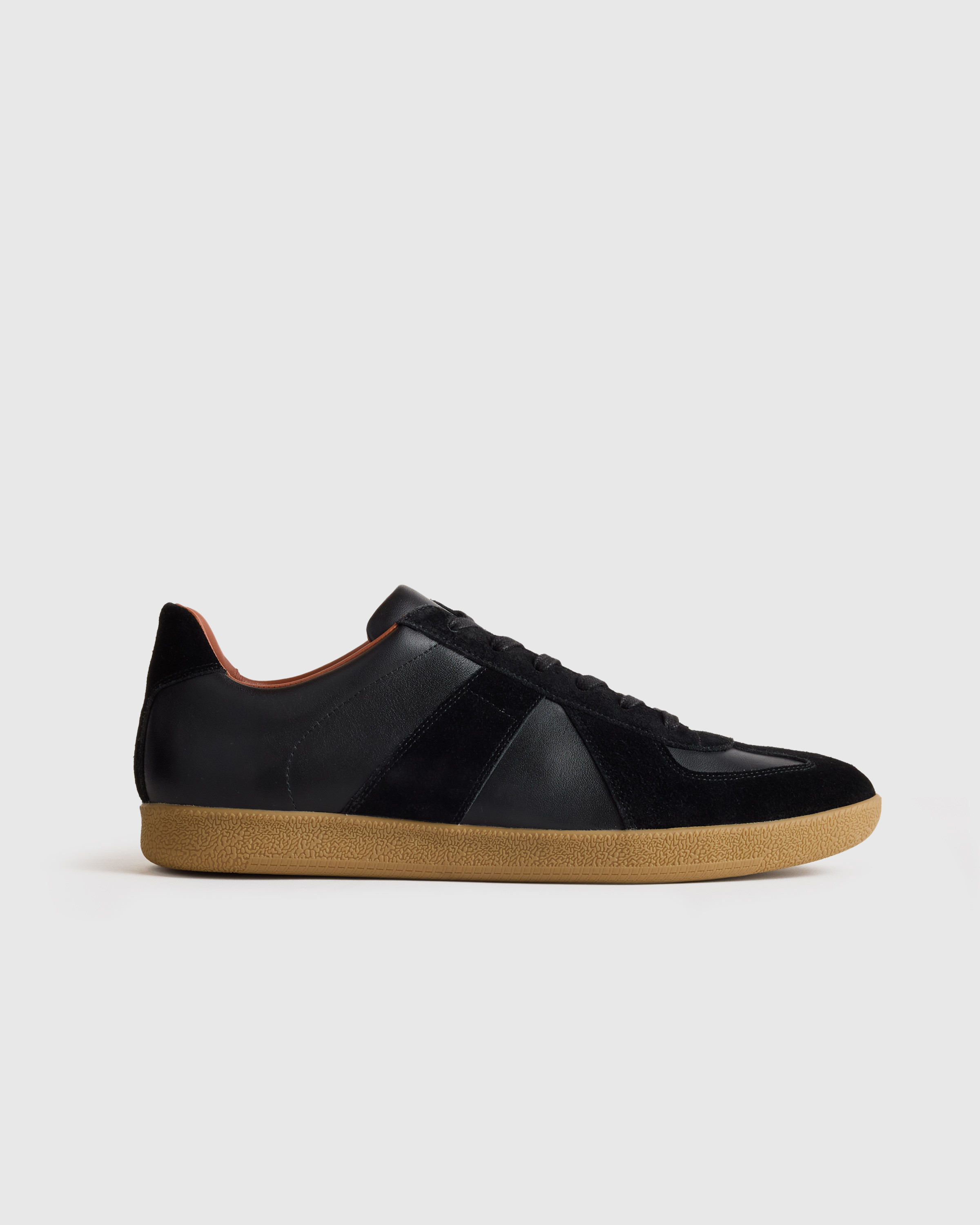 Quince | Men's Italian Leather & Suede Lifestyle Trainer in Black, Size 11 | Quince