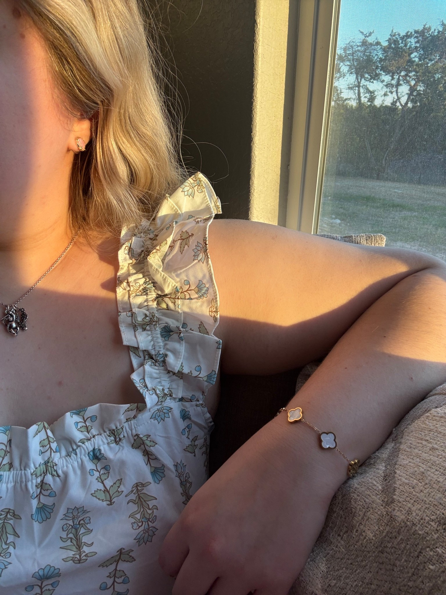 Sunsets and pjs!!

#LTKMidsize #LTKdayinmylife #LTKootd