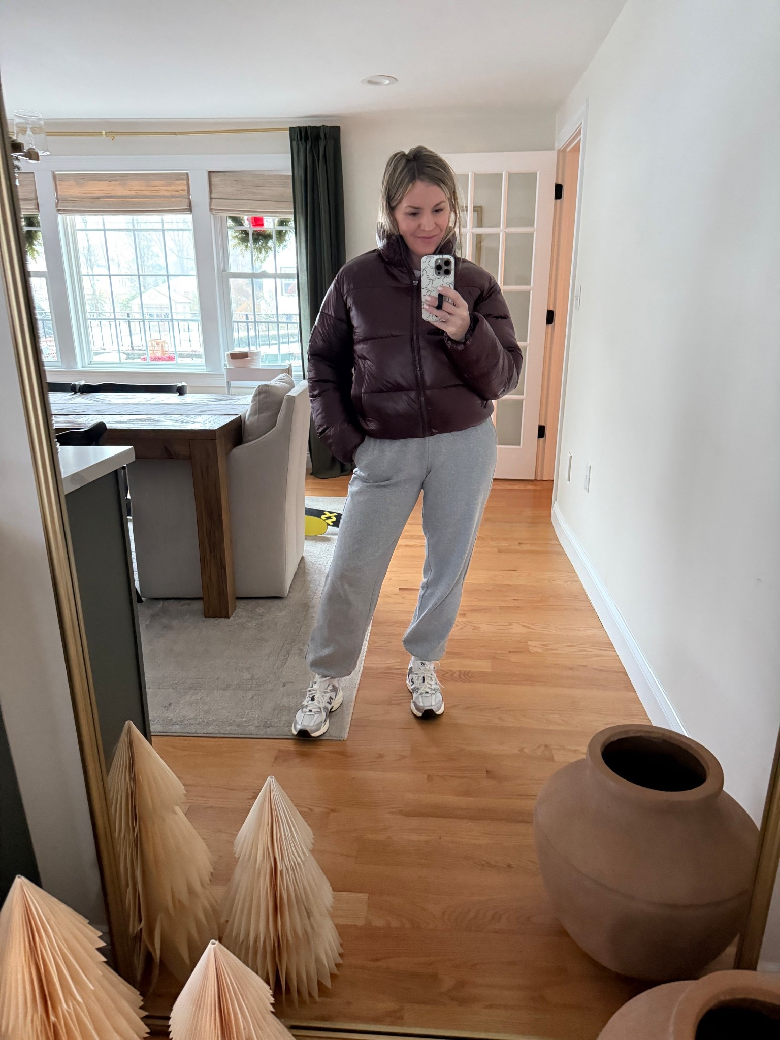 Another day another sweatpants outfit 😝 

#LTKgrwm #LTKmomlife #LTKootd