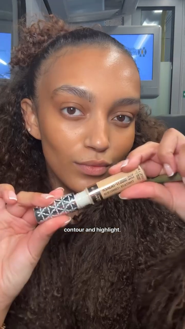 AD Multi-tasking like a pro with @rimmellondon multi-tasker concealers 📸 

#rimmellondon #multitasklikeapro