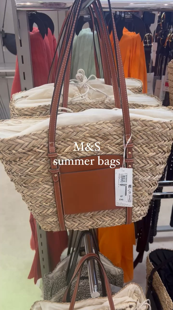 Summer, summer bag, summer accessories, fashion, ootd, beach, holiday, highstreet fashion 

#LTKbag #LTKuk #LTKsummer