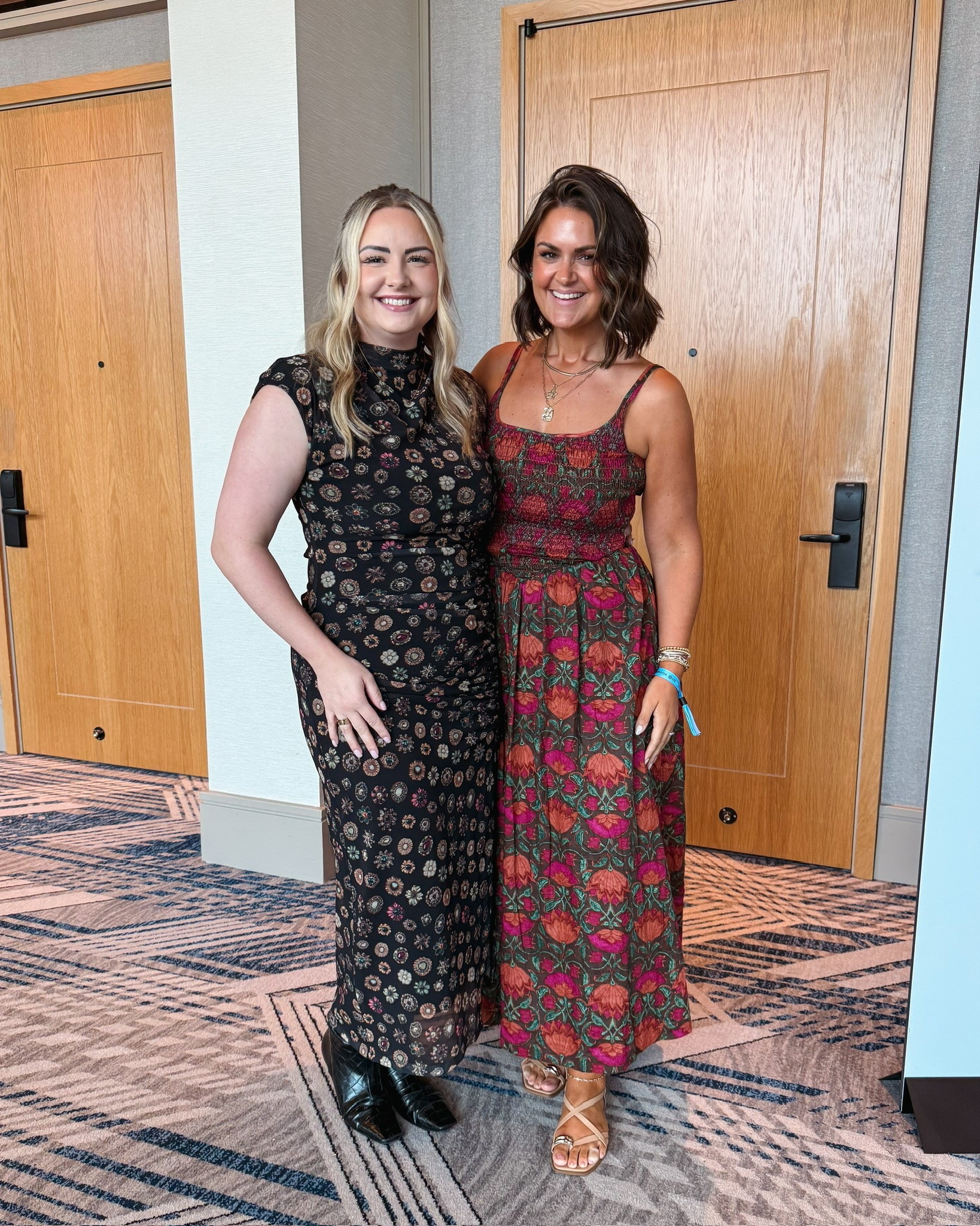 Dress from Abercrombie! Wearing a Medium (sized down)

Midsize fashion, fall outfits, affordable style, workwear, date night outfit, closet staples, Courtney Hamilton
