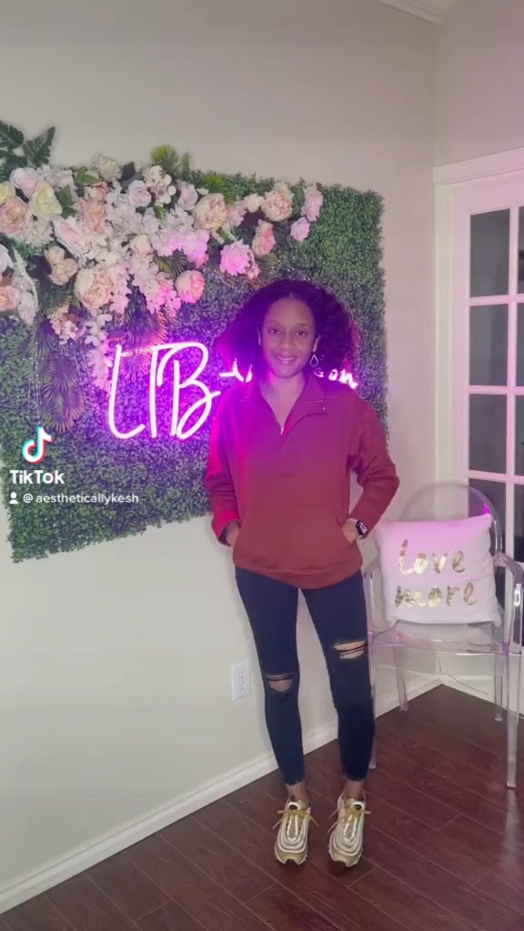 Sneakers ➕ Sweaters #nike #amazonfind #airmax270 #targetstyle #oldnavy #petitefashion #sweatshirt #matchingoutfits #distresseddenim #blackjeans #sneakerhead #sweatpants #blackjeans #nikeairmax

#LTKfamily #LTKunder100 #LTKunder50