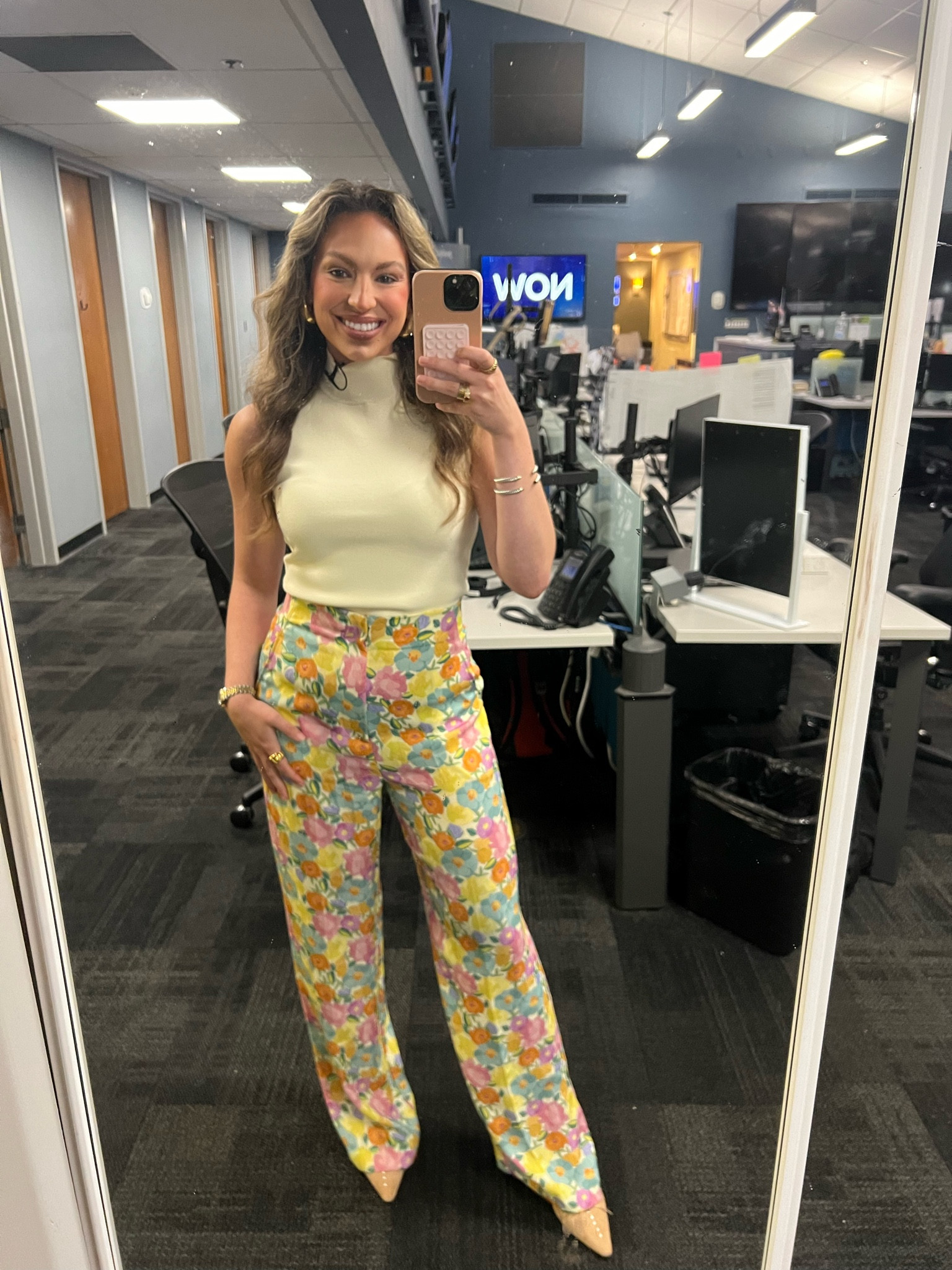 Who doesn’t love a fun pant 🌸🌺🌼🌻💐🌷

#LTKWorkwear #LTKSeasonal #LTKStyleTip