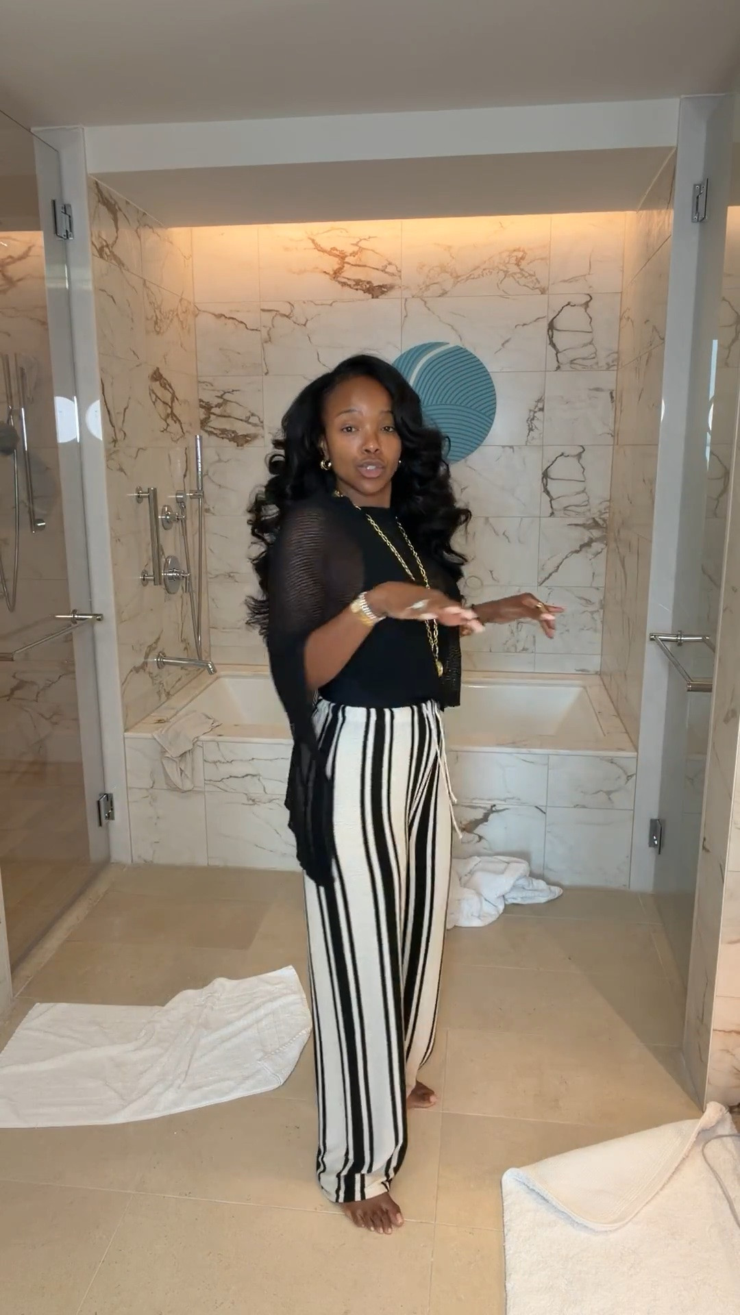 Scroll to shop! ✨ Everything from this look is linked below. 👇🏽    

Wearing: Size Small | 5’4” | 140 lbs | Denim 2 Long

📲   Download the FREE LTK app & follow me (@kirasfashionfinds) to shop all my daily finds.  #LTKootd #LTKPetite #LTKU