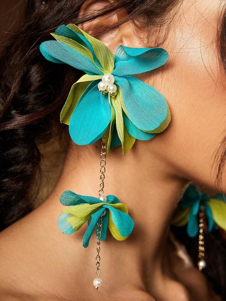 SHEIN VCAY Flower Decor Drop Earrings | SHEIN