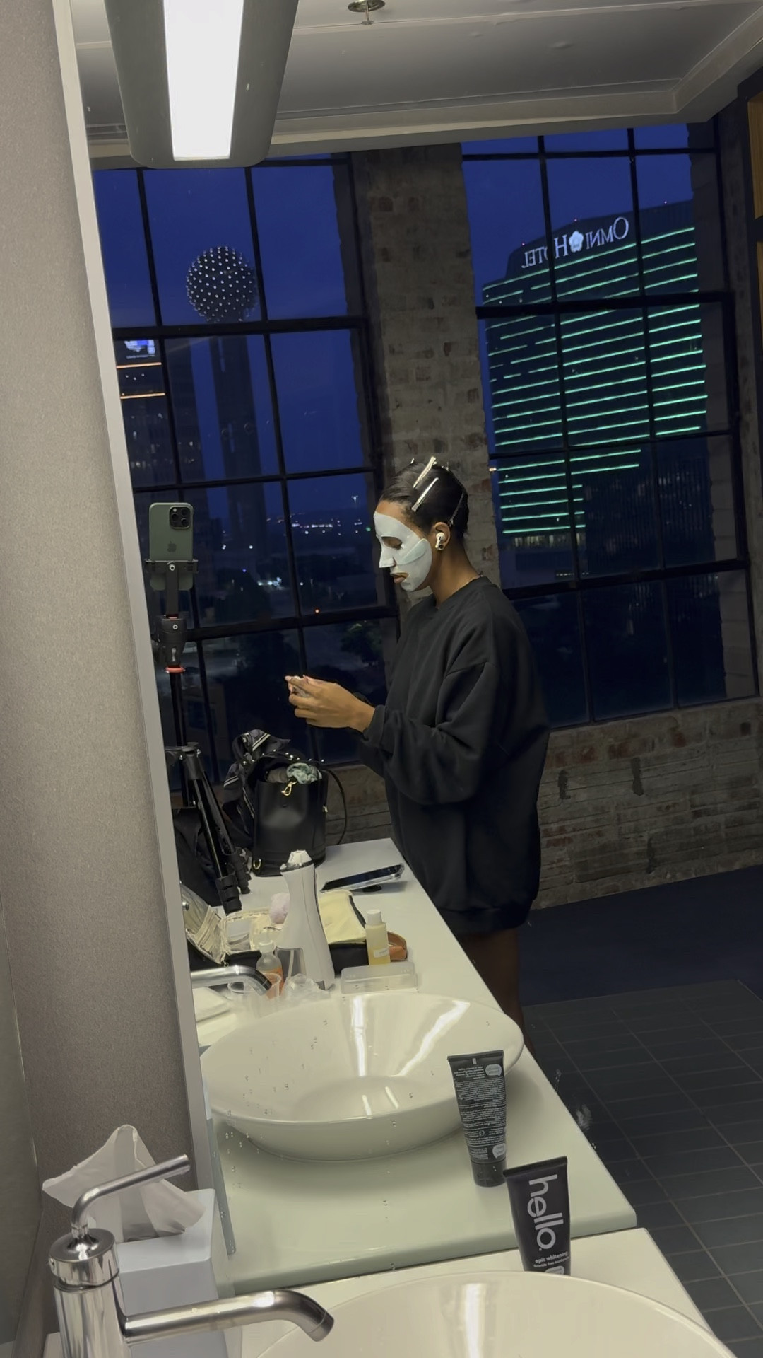 Buenos Días ✨

Post plane skin care feat. Loops hydrogel face mask. I’ve been using them for a year now and refuse to travel without them. #loopsmask #travelskincare #momceo #downtowndallas 

#LTKFindsUnder100 #LTKTravel #LTKBeauty