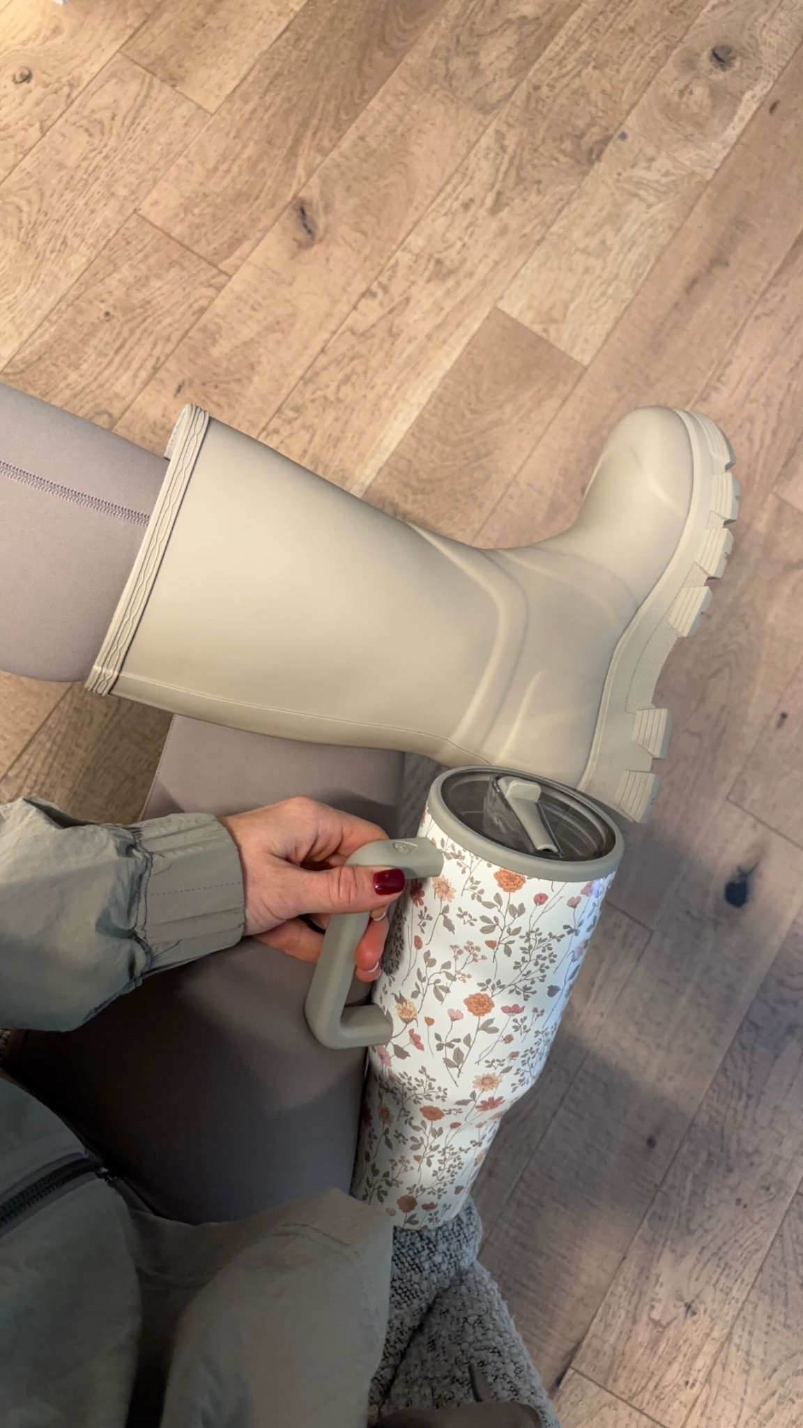 Fall outfit details!! 

#LTKStyleTip #LTKShoeCrush #LTKSeasonal