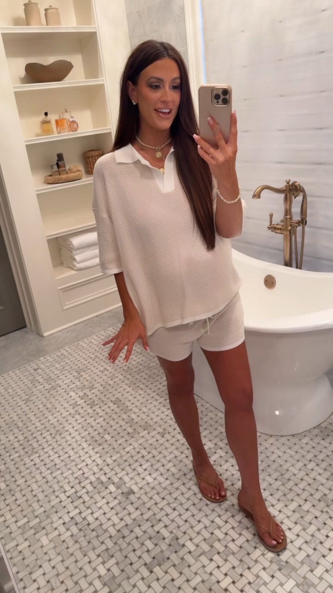 Bump friendly outfit, maternity outfit, postpartum outfit 

#LTKBump #LTKWatchNow #LTKBaby