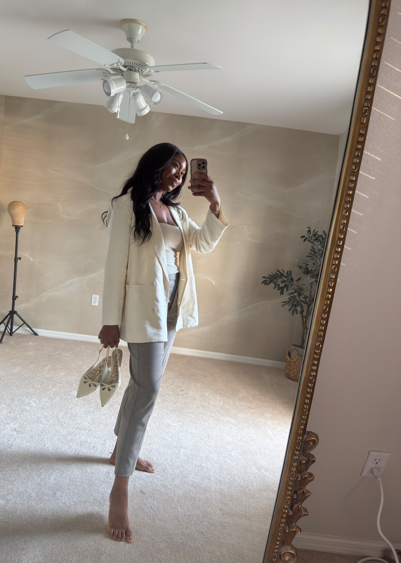 What I wore to work today! These trousers from Zara are so good. Wearing a size small! 

#LTKWorkwear #LTKootd