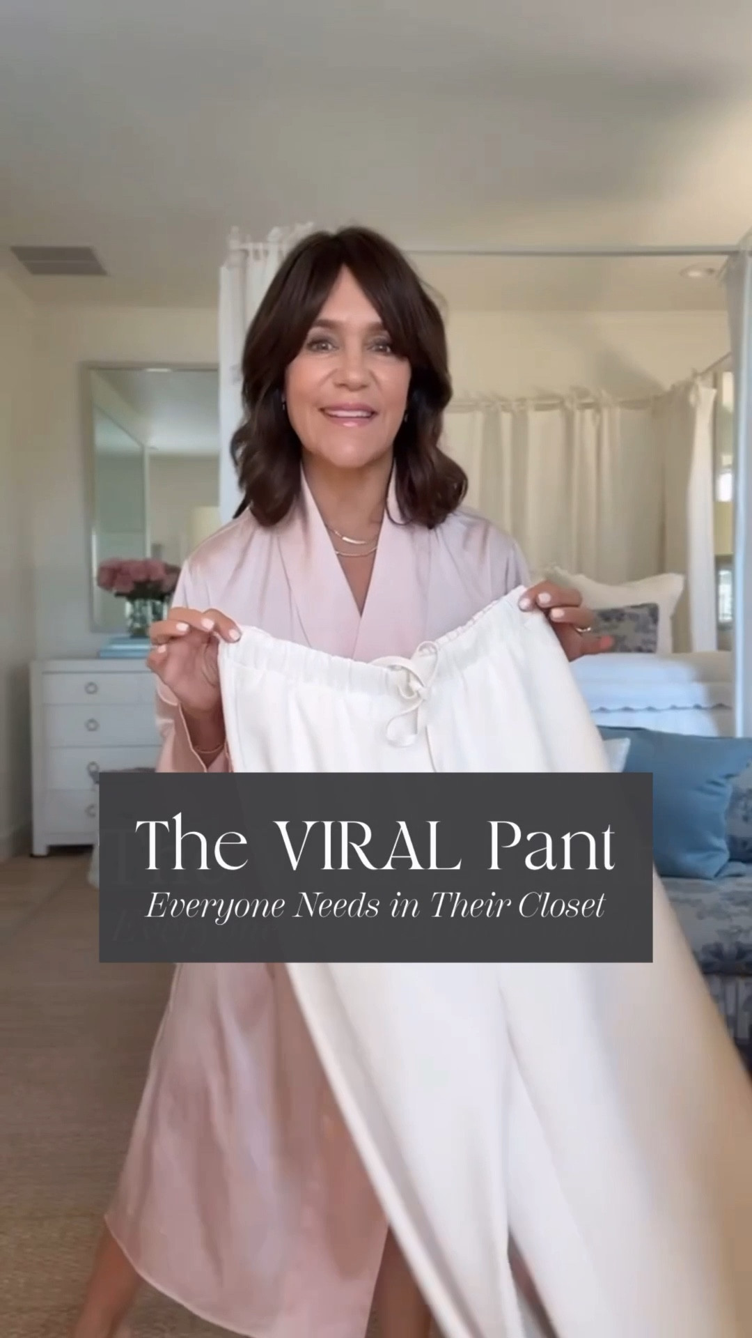 Swap out your leggings… Wear these VIRAL pants instead! 💕

STYLE TIP:

Toss your leggings aside! These pants are just as comfy, more fashionable plus you can dress them up with a sandal so they’re even more versatile! 🤩

Not to mention they come in short, regular, and tall length! ✨

They’re also perfect for travel!!!

I’m 5’1 and usually a XS/4/27 in jeans and I took a short small

#LTKSeasonal #LTKTravel #LTKOver40