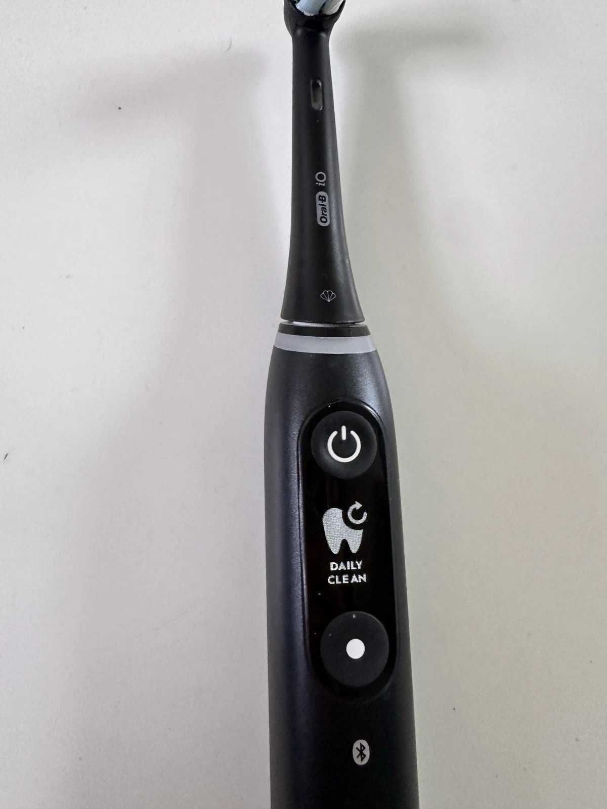Oral-B IO Series 3 Electric Toothbrush with Charger Travel Holder and 7 Heads | eBay | eBay US