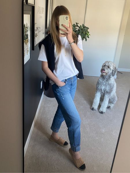 Today’s comfy WFH #OOTD 🪞✨ Featuring my furry coworker 🐶 Sweater is from Uniqlo and t-shirt is from Zara; I’ve linked similar options! Also linked a similar Kate Spade necklace ♠️

#LTKshoecrush #LTKfindsunder100 #LTKworkwear
