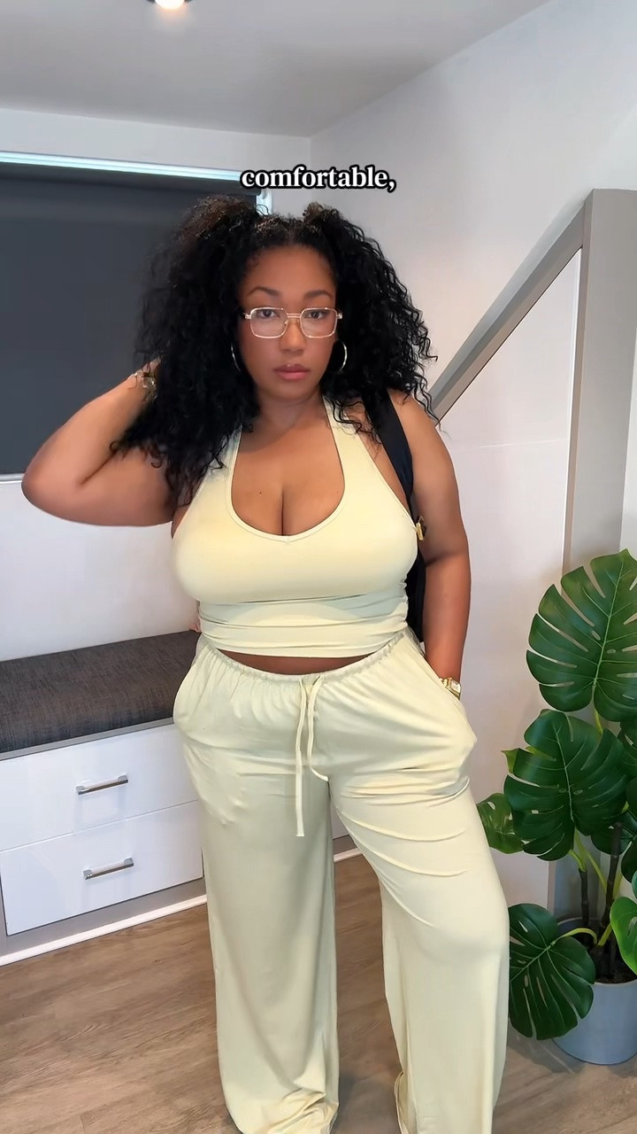 POV: You discovered activewear comes in more than just leggings. ☀️✨

#LTKootd #LTKPlusSize #LTKMidsize