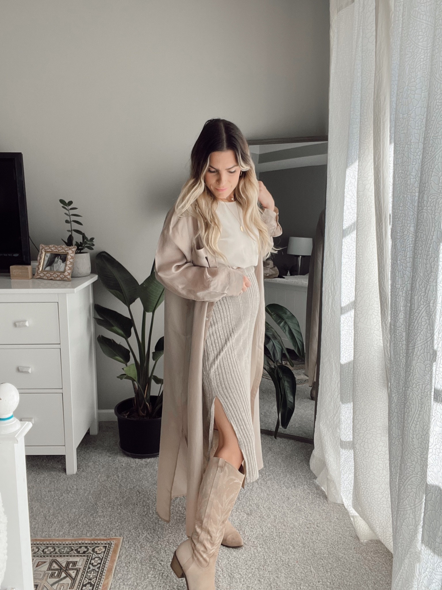 Neutral maternity style | maternity office outfit | maternity fall outfit inspo 


#LTKbump #LTKstyletip #LTKworkwear