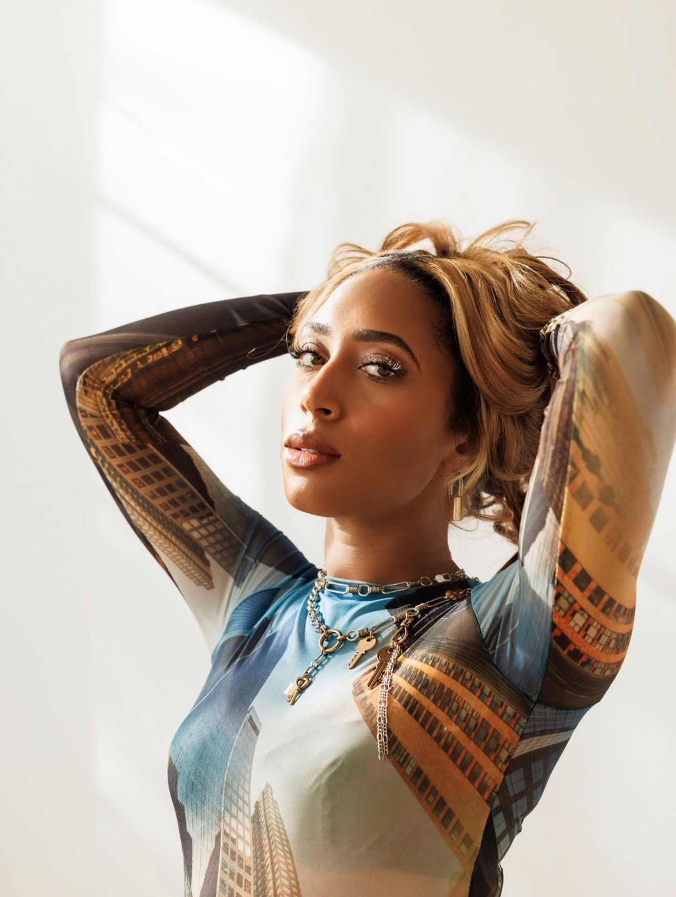 Love a good mesh top…my necklace is actually a belt from Zara 🤭 


#LTKootd