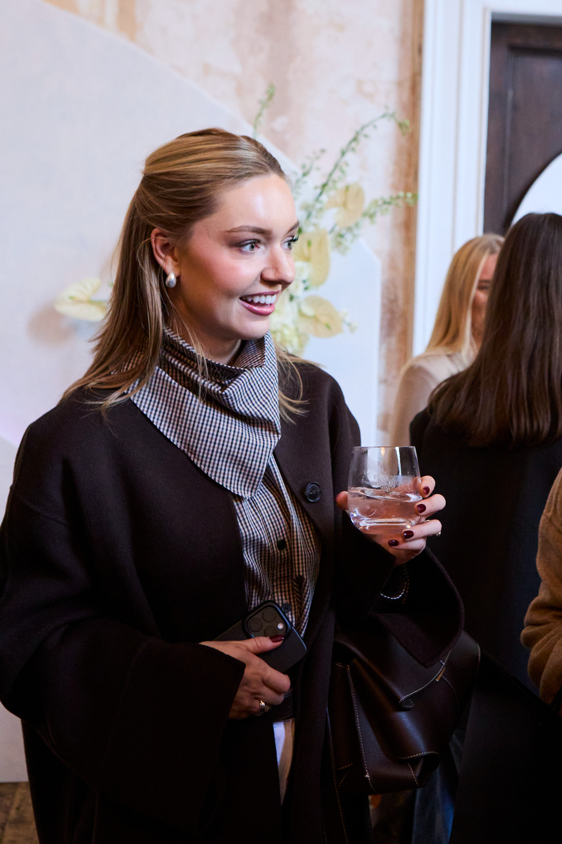 Outfit for the LTK studio event! Autumn fashion, layering, scarf shirt, high street, chocolate brown, long coat, transitional fashion  

 #LTKootd #LTKSeasonal #LTKStyleTip