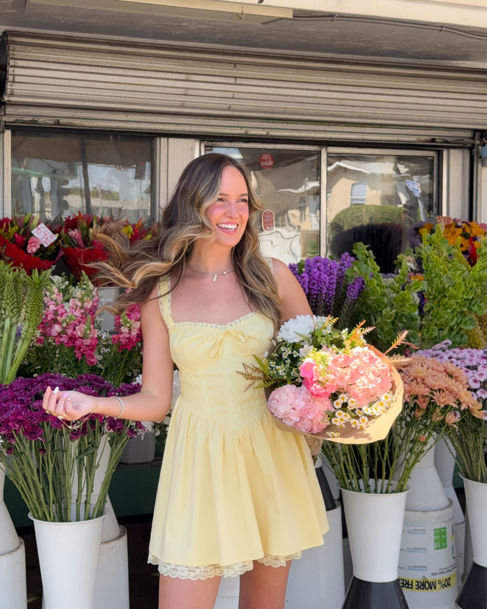 your sign to buy yourself flowers this week!! 🌸🌼🌷💐🌸

#pinterestgirl #summeroutfit #outfitinspo #outfitideas