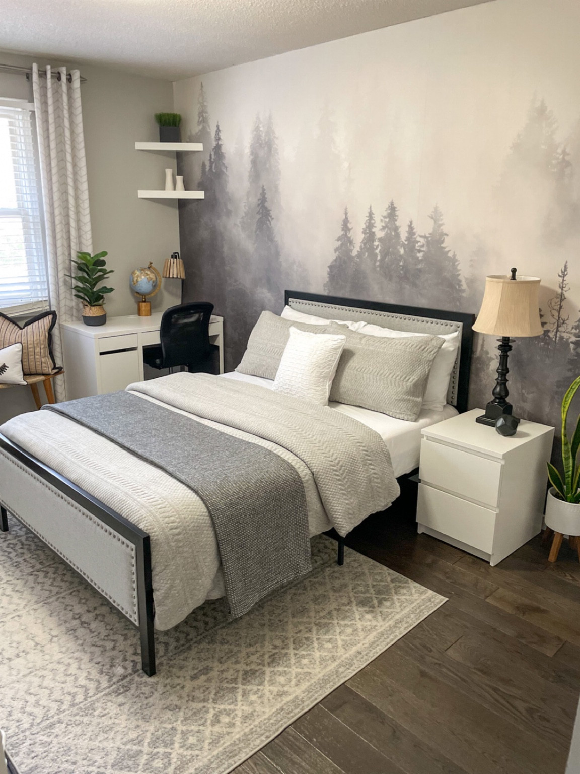 Black and Grey Platform Bed!

#bed #platformbed #blackandgrey #bedroom 

#LTKhome #LTKstyletip