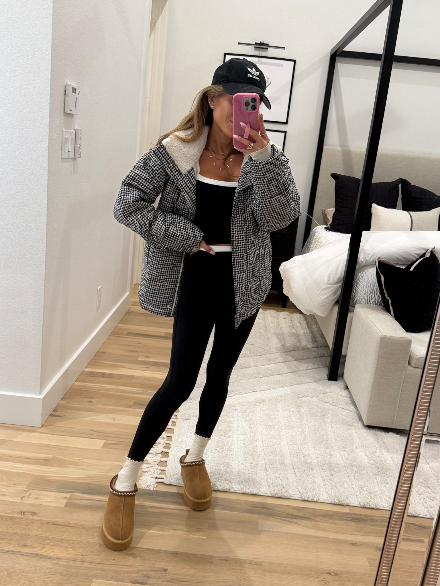 Cute athleisure outfit petite friendly size xs short leggings side xs tank Sherpa jacket size xxs 

#LTKfitnessgoals #LTKPetite