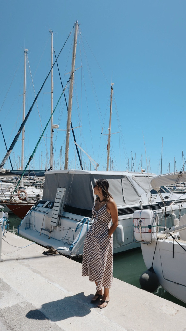 Trabajando en equipo no? Girl math 🧮 🤣🙈 #travelgram 
Estrenando vestido 👗 les dejo el link 
#couples #travelling #girlstrip #lifestyle

#LTKstorytime #LTKootd #LTKSeasonal