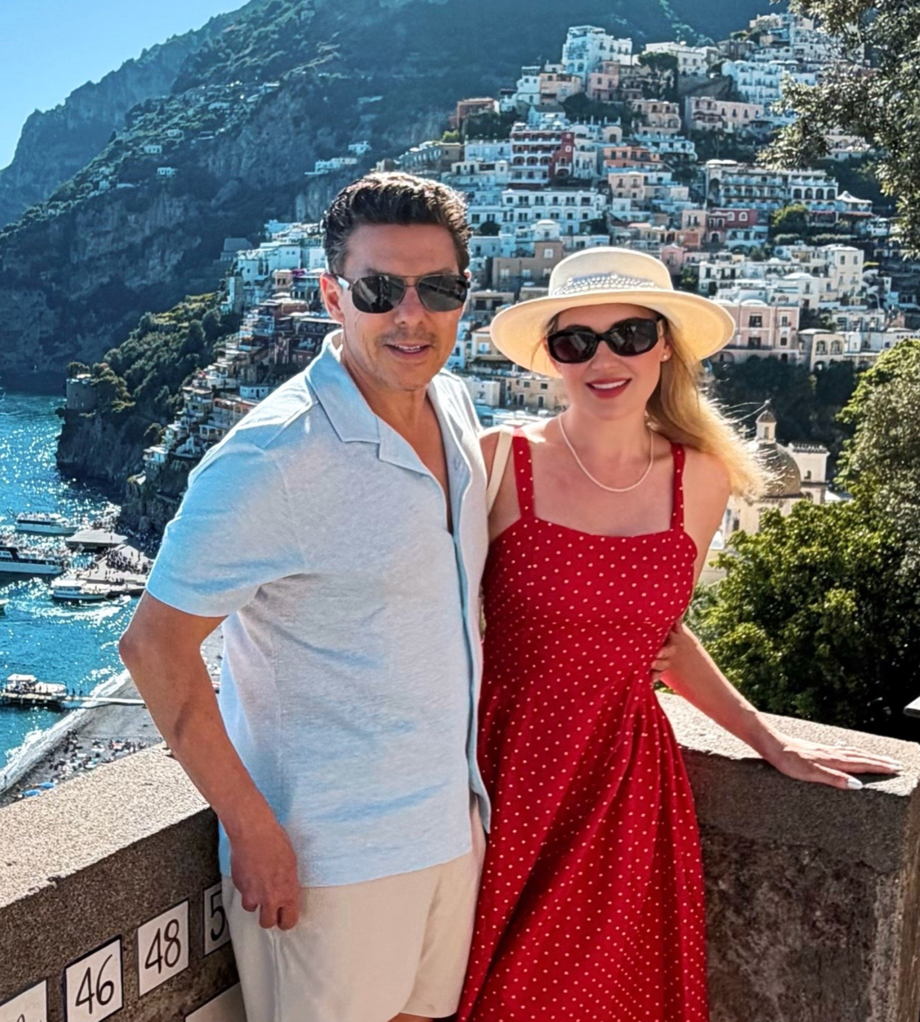 If Positano had an aesthetic, it would be this look. 🇮🇹✨

Effortless, colorful, and made for cliffside views above the Mediterranean.

Comment POSITANO for the links to shop this outfit. 🤍

#PositanoStyle #ItalianSummer #AmalfiCoast #ResortWear #VacationStyl

#LTKootd #LTKOver40 #LTKTravel