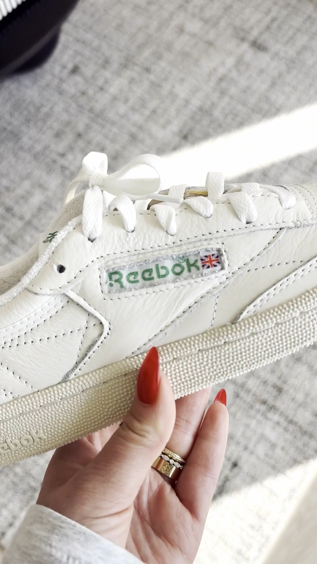 You know we love a classic sneaker and this style from Reebok, available at DSW, is perfect for your casual chic outfits this spring.

@reebok @DSW #reebokpartner #ad