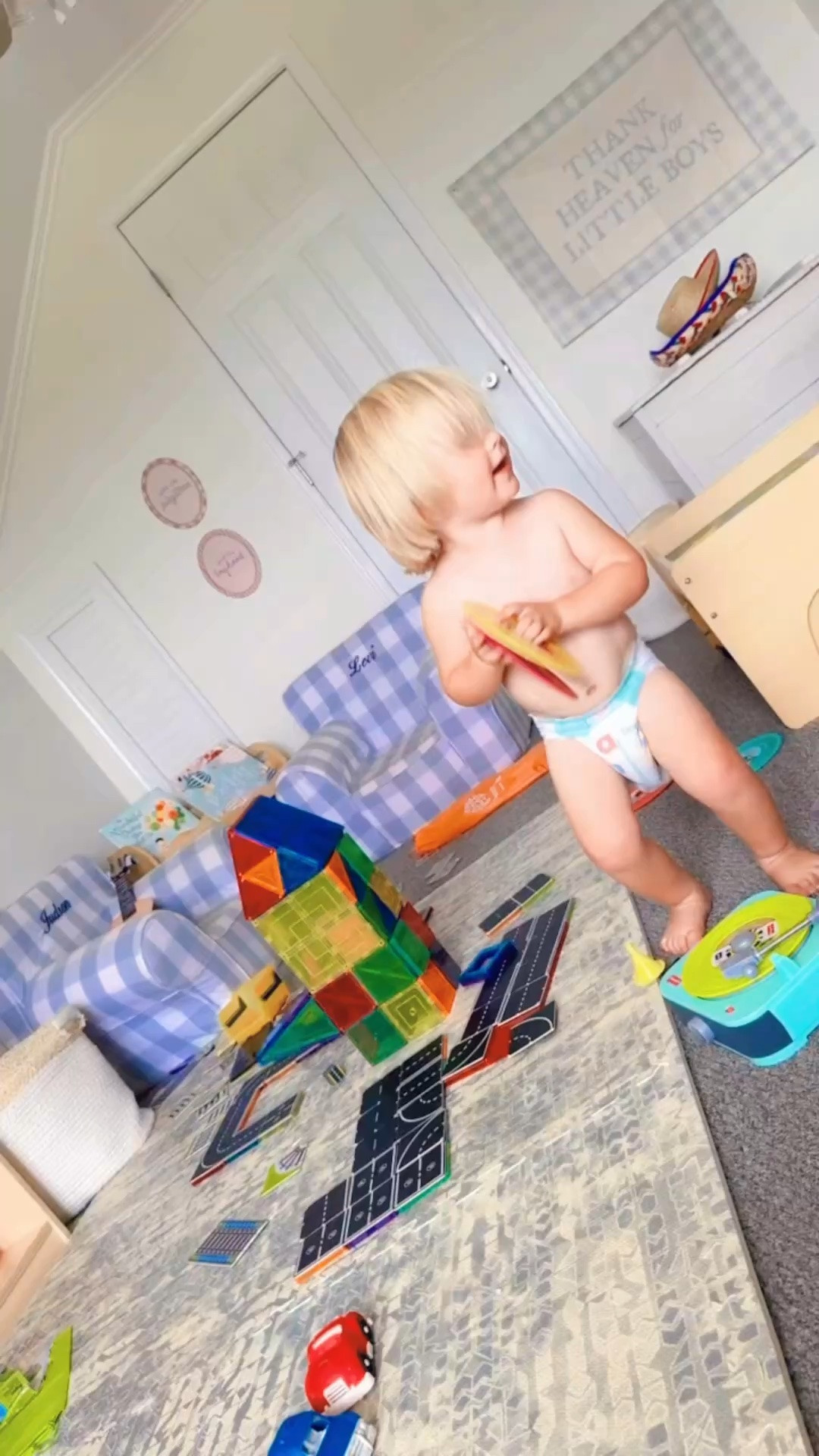 And this little @fisherprice record player 🎶 that they got from Wes’ parents for Christmas 🎁 is such a daily hit 👏🏽 around here, too - this little cutie patootie 🥰 is alwaysssss dancing 🕺 to the music hehe!! 🎵 #cutestthingever