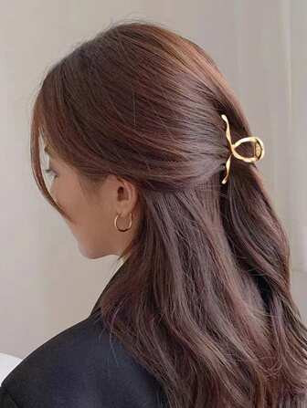 1pc Small-Sized Metal Hair Clip In Golden Color, Perfect For Women And Thin Hair, Strong And Dura... | SHEIN