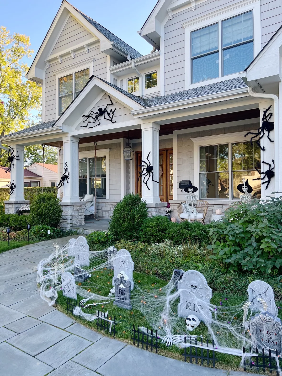Halloween Decorations - Outdoor & Home Décor