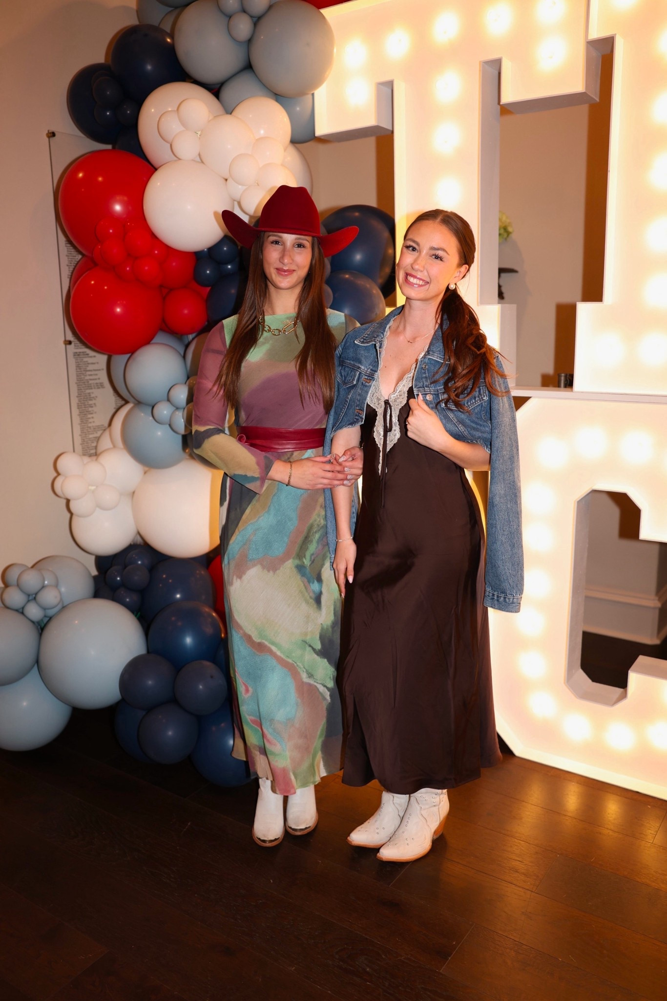 Deep in the Heart of Theta! ❤️💙

#LTKStyleTip #LTKFindsUnder100 #LTKSeasonal