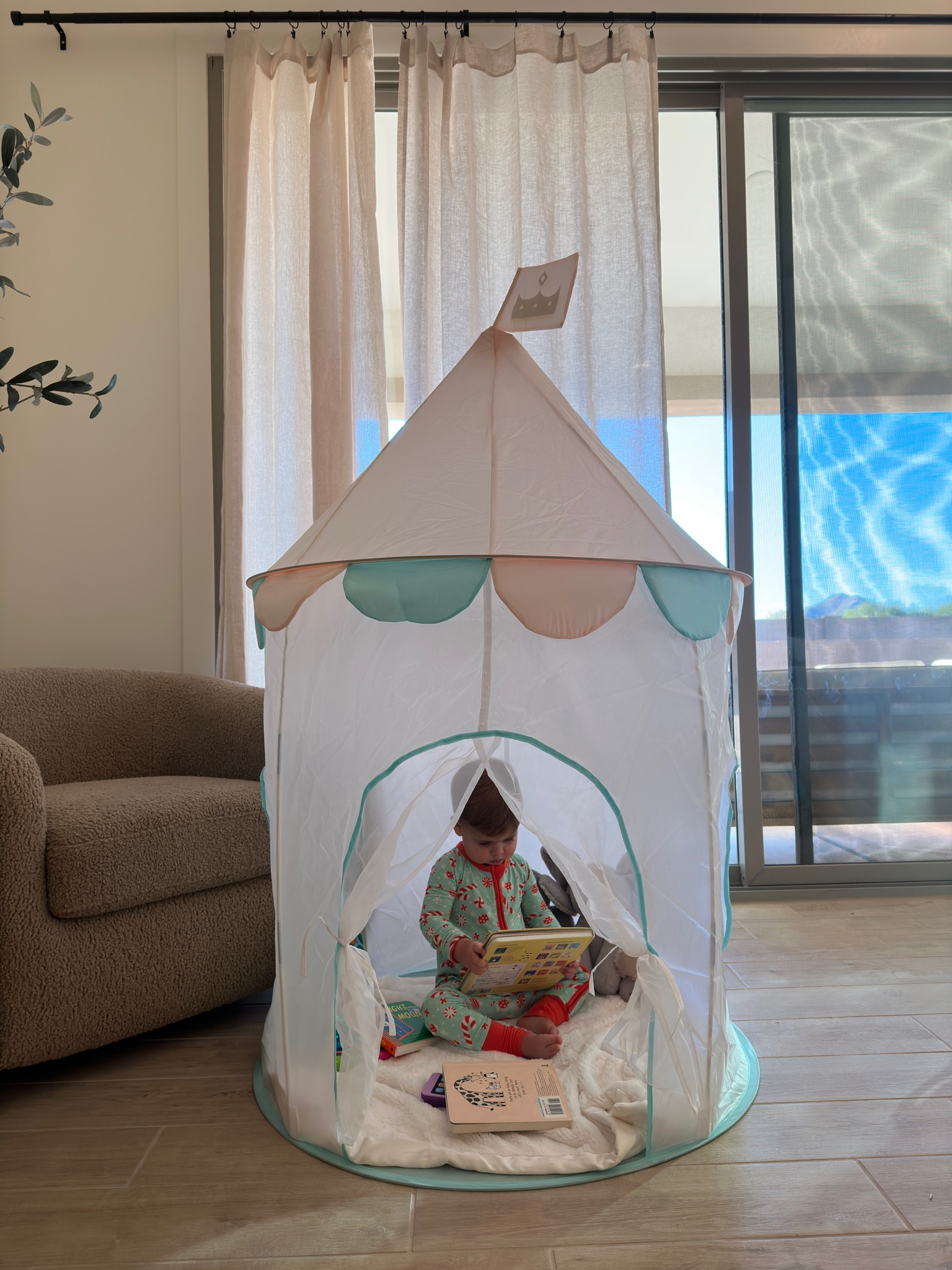 Tiegan’s princess tent she loves!! 👸🏽🏰 

#LTKbaby #LTKfindsunder50