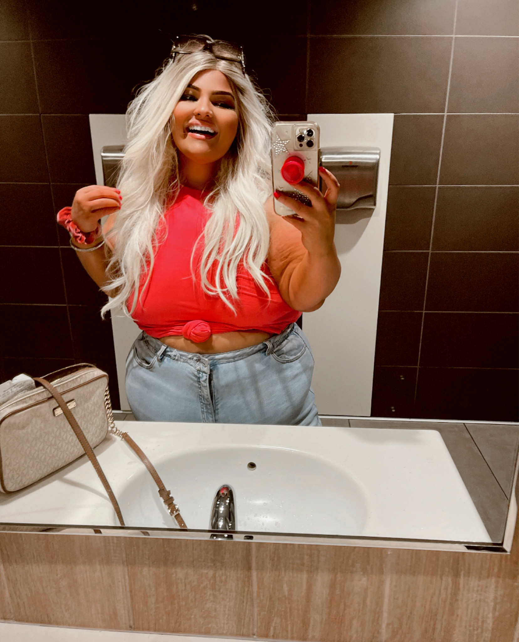 Bathroom Pit Stop ⛽️ 

#LTKGiftGuide #LTKcurves #LTKAsia