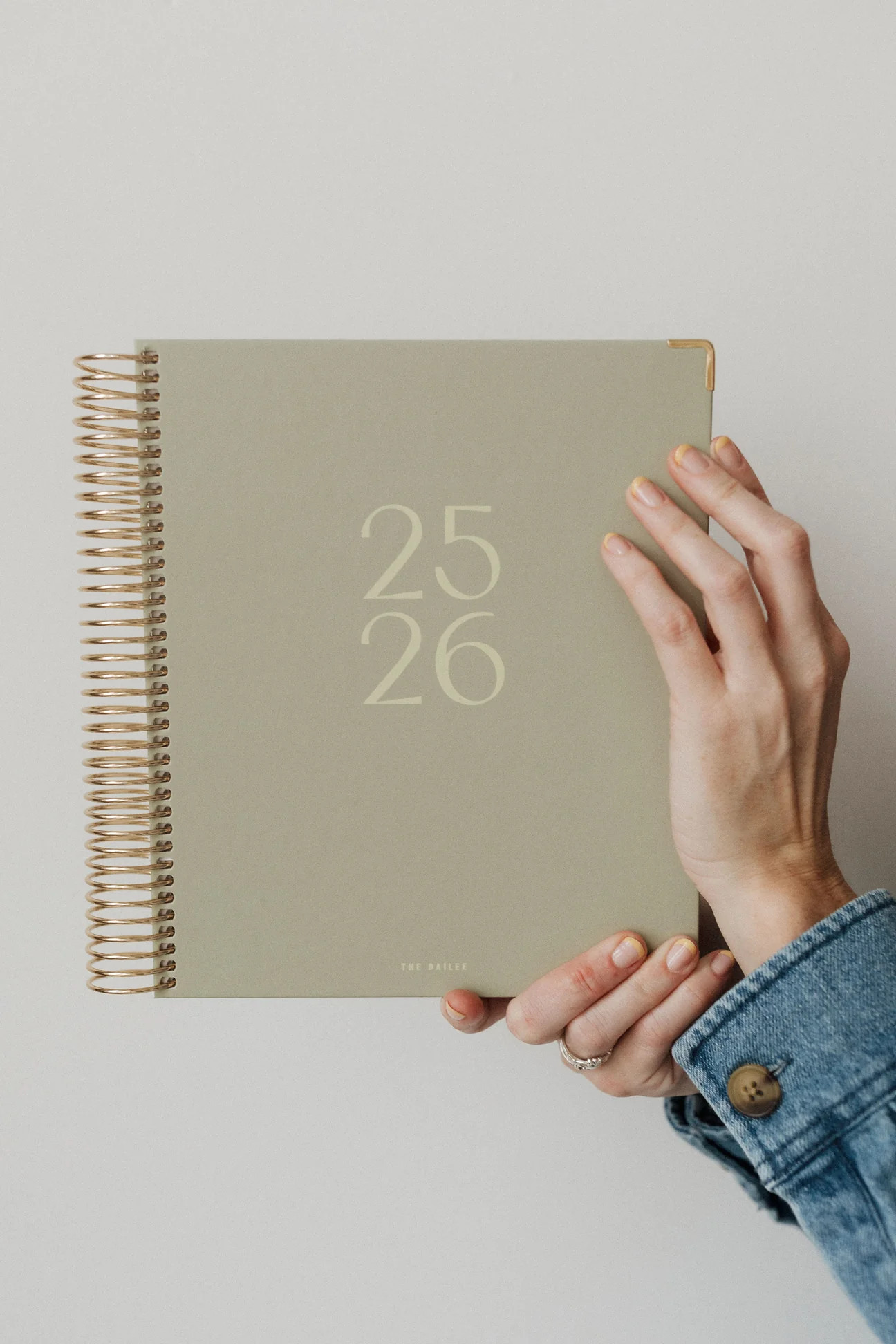 2025-2026 Weekly Planner | The Dailee