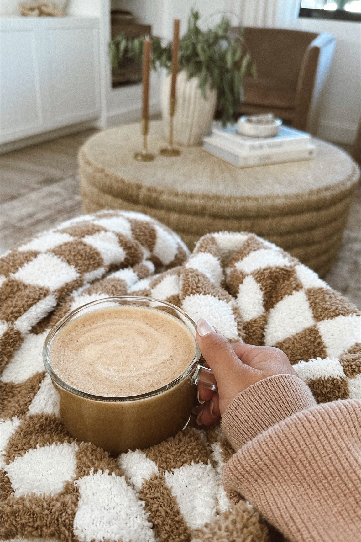 The best buttery soft checkered blanket #checkeredprint #checkeredblanket #softblanket #cozyblanket #giftidea #neutraldecor #homedecor #mug #livingroom #coffeetable 

#LTKsalealert #LTKunder50 #LTKhome
