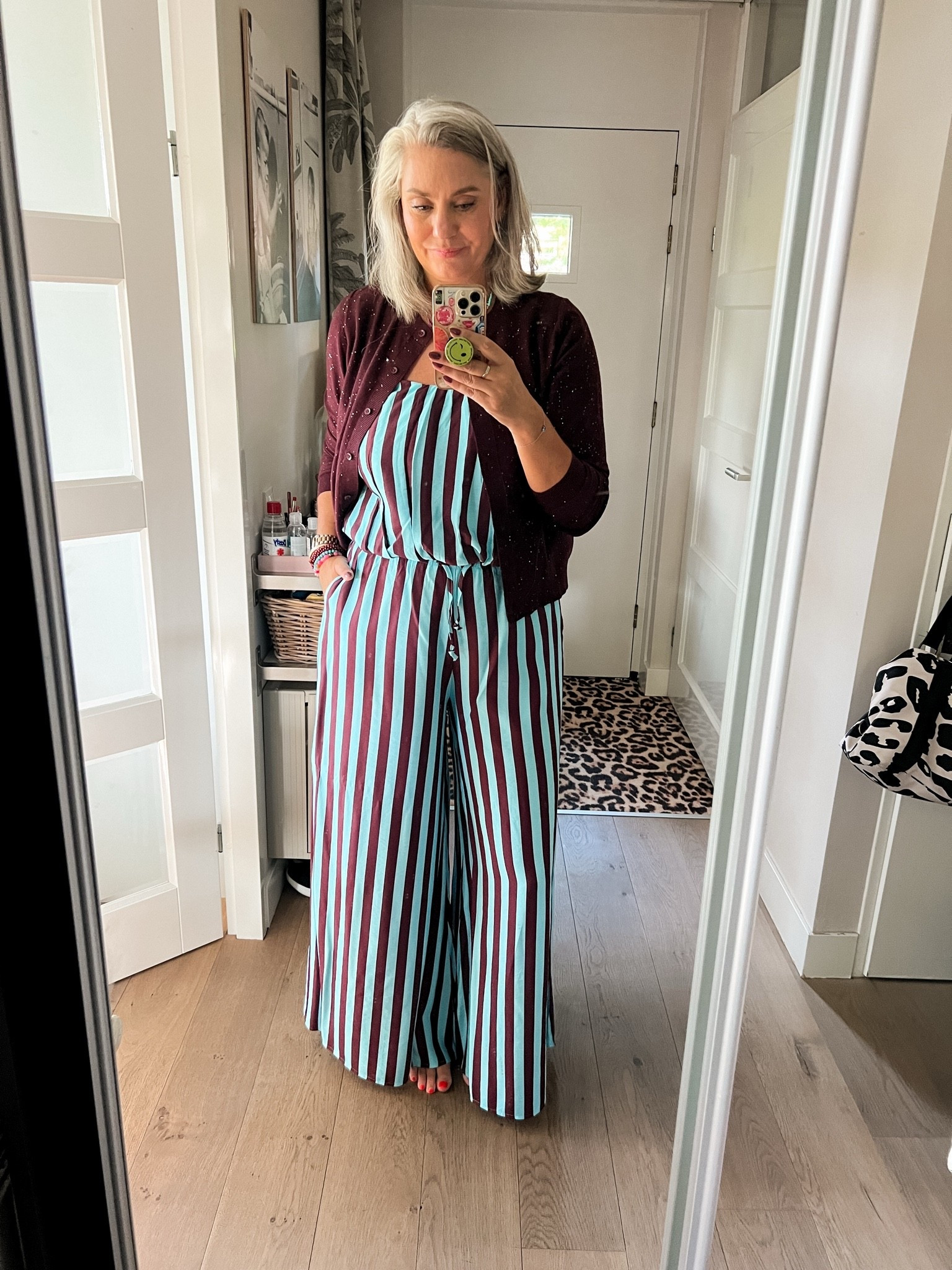 OOTD - Dinsdag. Gestreepte co-Ord set van Le Sjop in Bussum. Het bordeauxrode vestje is van MS Mode van vorig jaar.

#LTKnederlands #LTKeurope #LTKmidsize