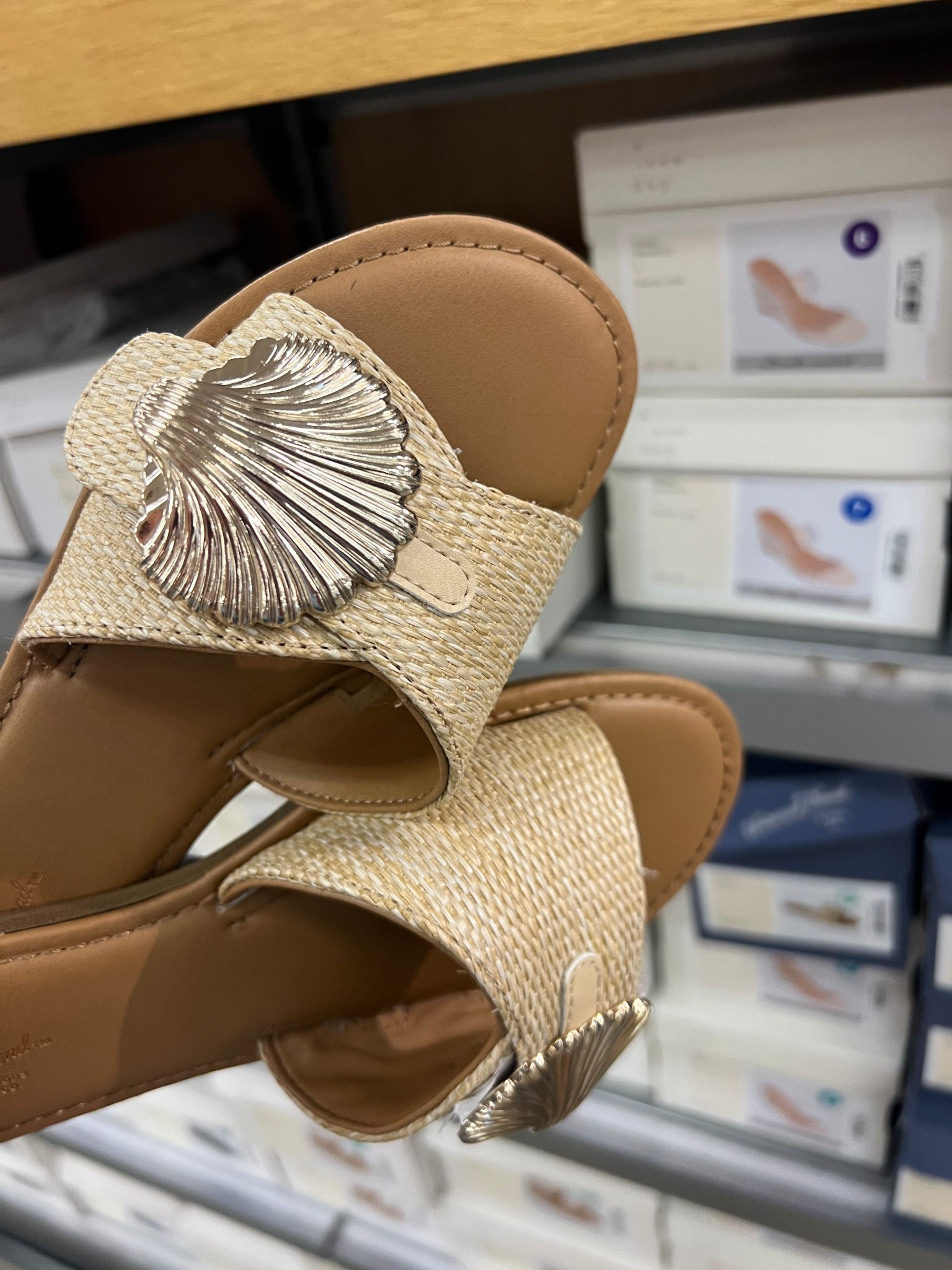 Seashells By The Seashore ✨
… these cute seashell slides are so fun for spring! $30!


#LTKShoeCrush #LTKSeasonal #LTKFindsUnder50