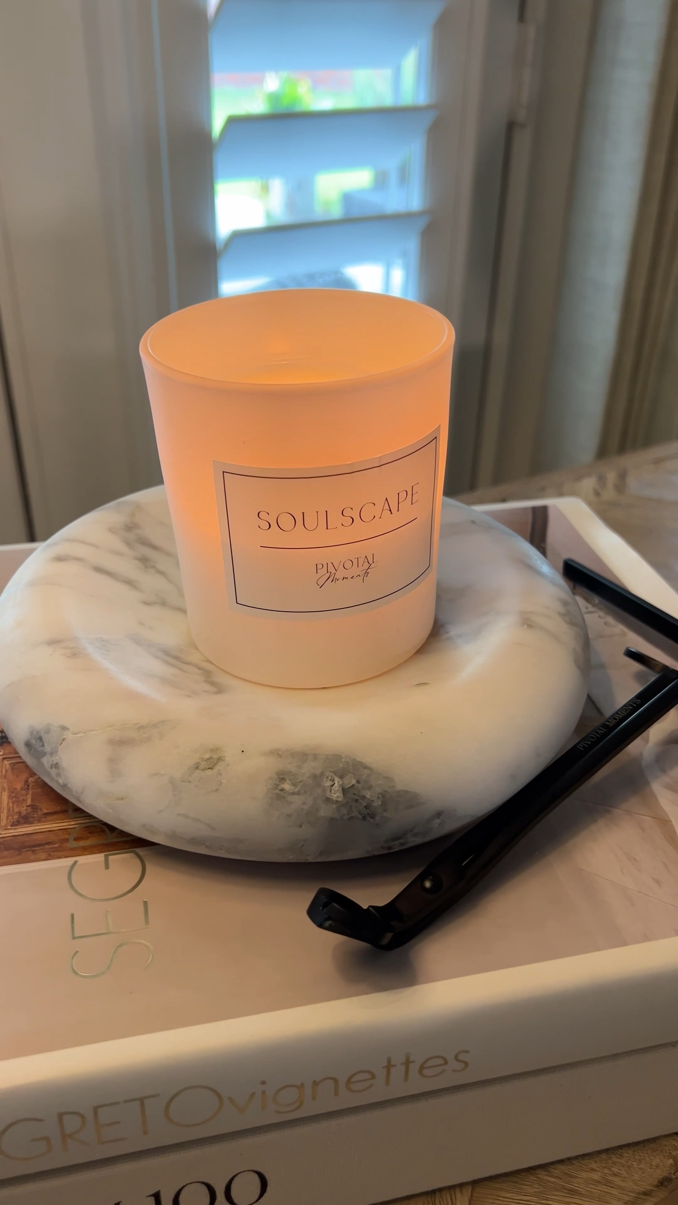 Simple sofa table styling for fall  

#LTKHome