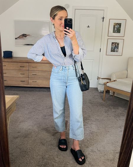 Levi’s ribcage ankle straight jeans - button down outfit ideas - nursing friendly outfit 