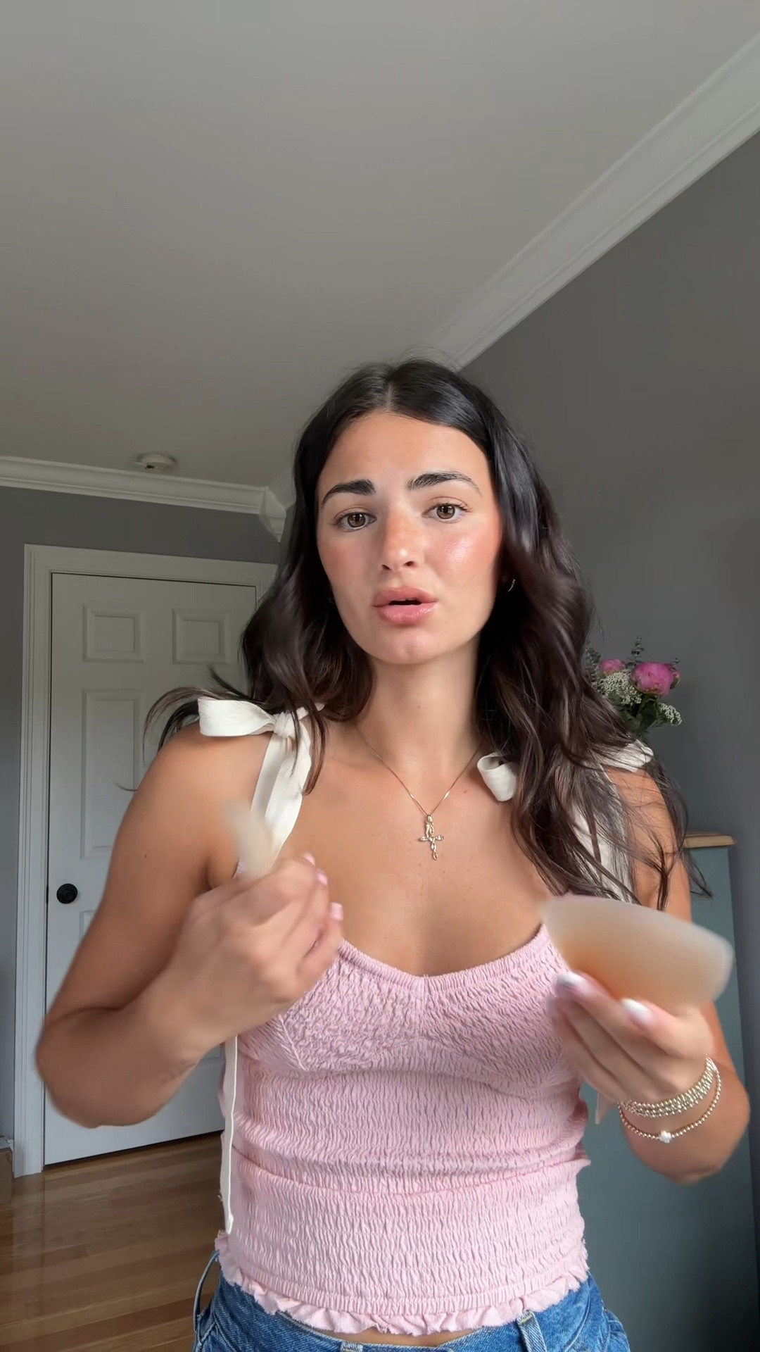 Top is so adorable and under $50!! Always pair tops like this with my CAKES code SOPHIAN10 

#LTKSeasonal #LTKGiftGuide #LTKFindsUnder100