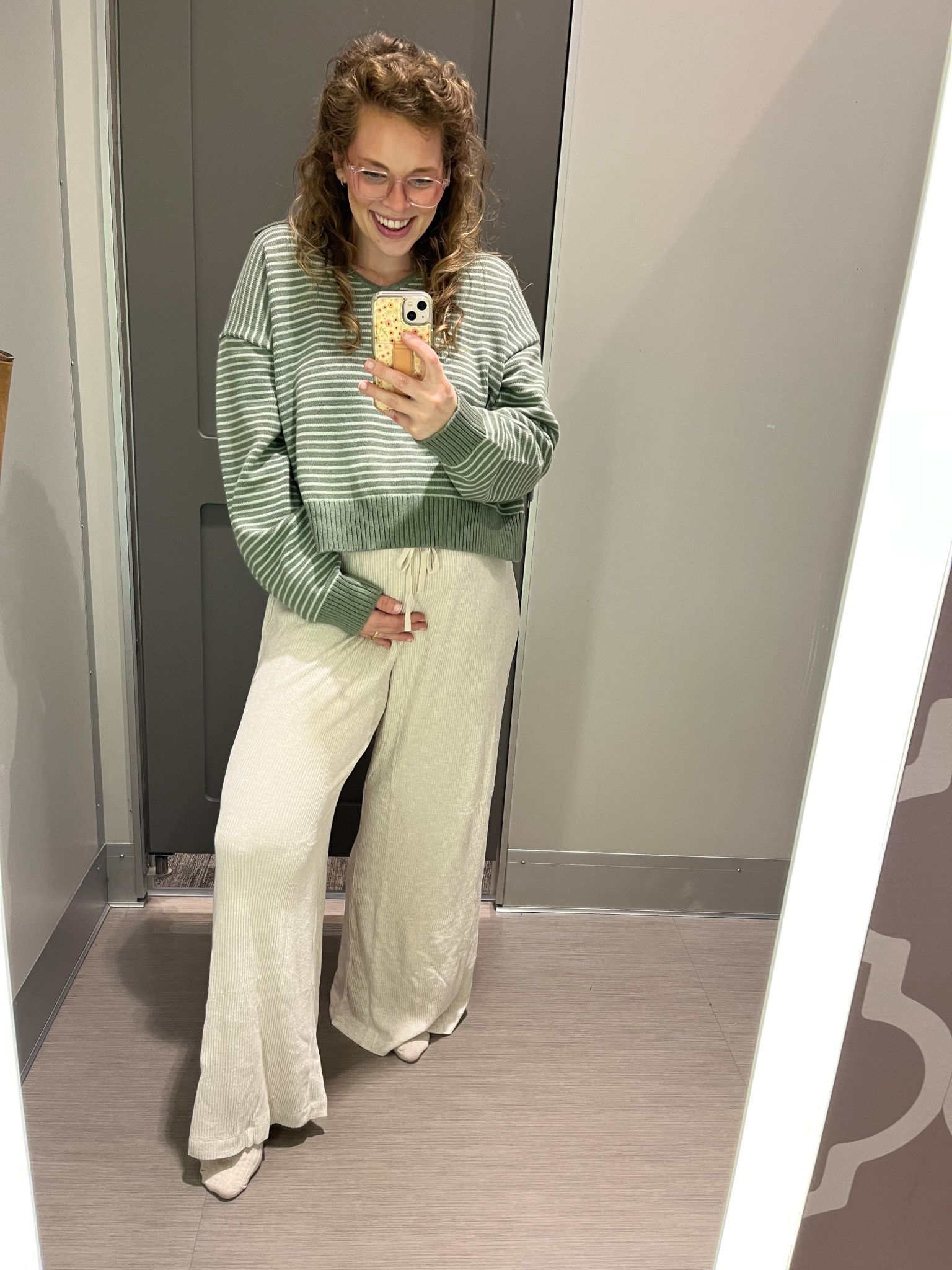 OMG THESE PANTS! 

My only “complaint” is that they don’t have pockets 😭 but I can already picture with a sweater or jean jacket and I am freaking sold! Who needs pockets anyway? Lol just kidding but they are too good to pass up! Soooo comfy! 

I got a size Large in them but they do seem to run bigger! So don’t worry they will be loose and amazing if you get your true size! 