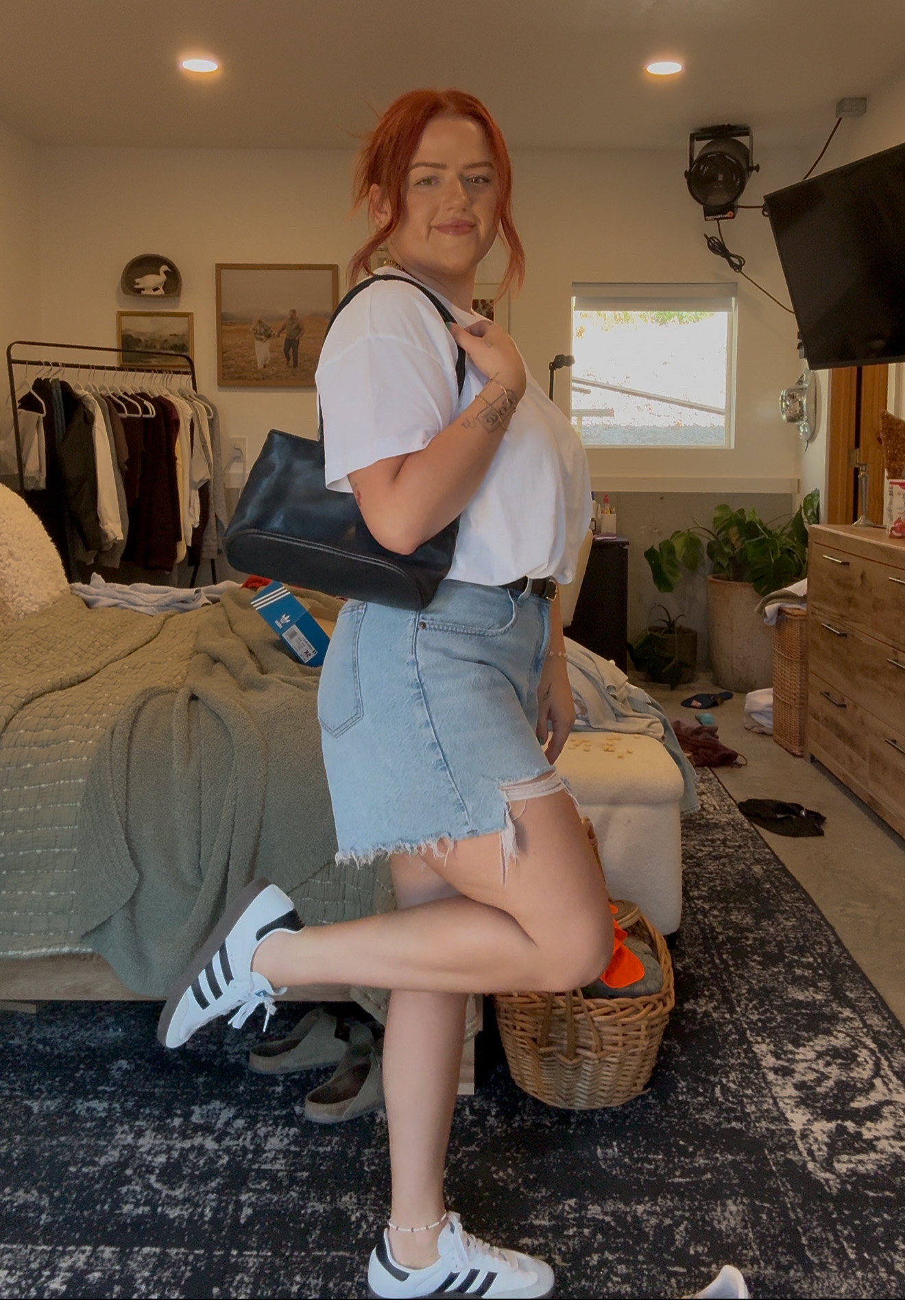 Timeless and simple 🤌🏽

#LTKFindsUnder50 #LTKMidsize #LTKStyleTip