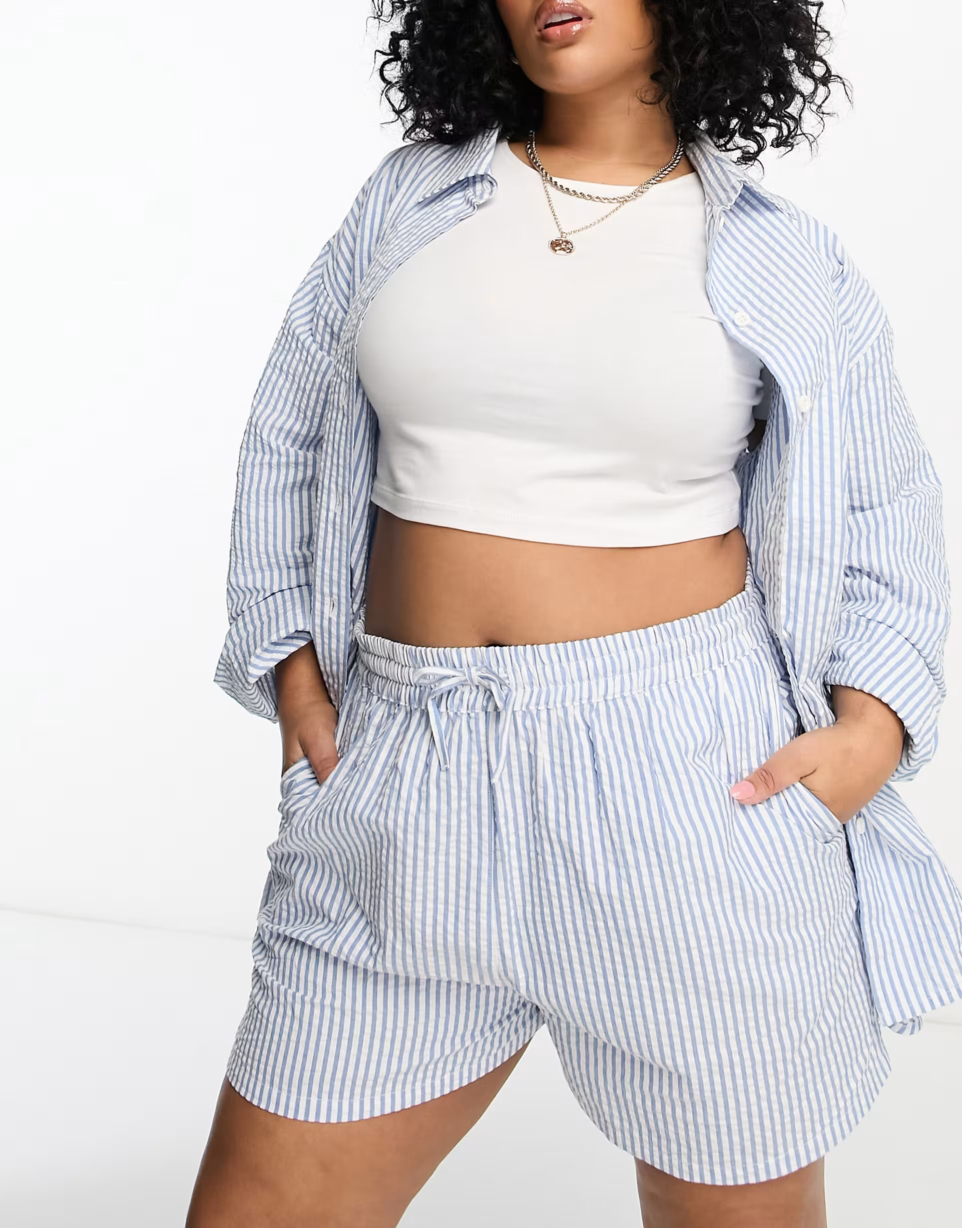 ASOS DESIGN Curve short in blue seersucker stripe co-ord | ASOS (Global)