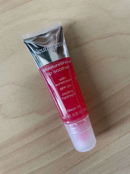 The BEST glossy lip balm for summer! Smells so good and has SPF 20 😎 I’ve been using this for 10 years or more!

#LTKbeauty #LTKunder50 #LTKFind