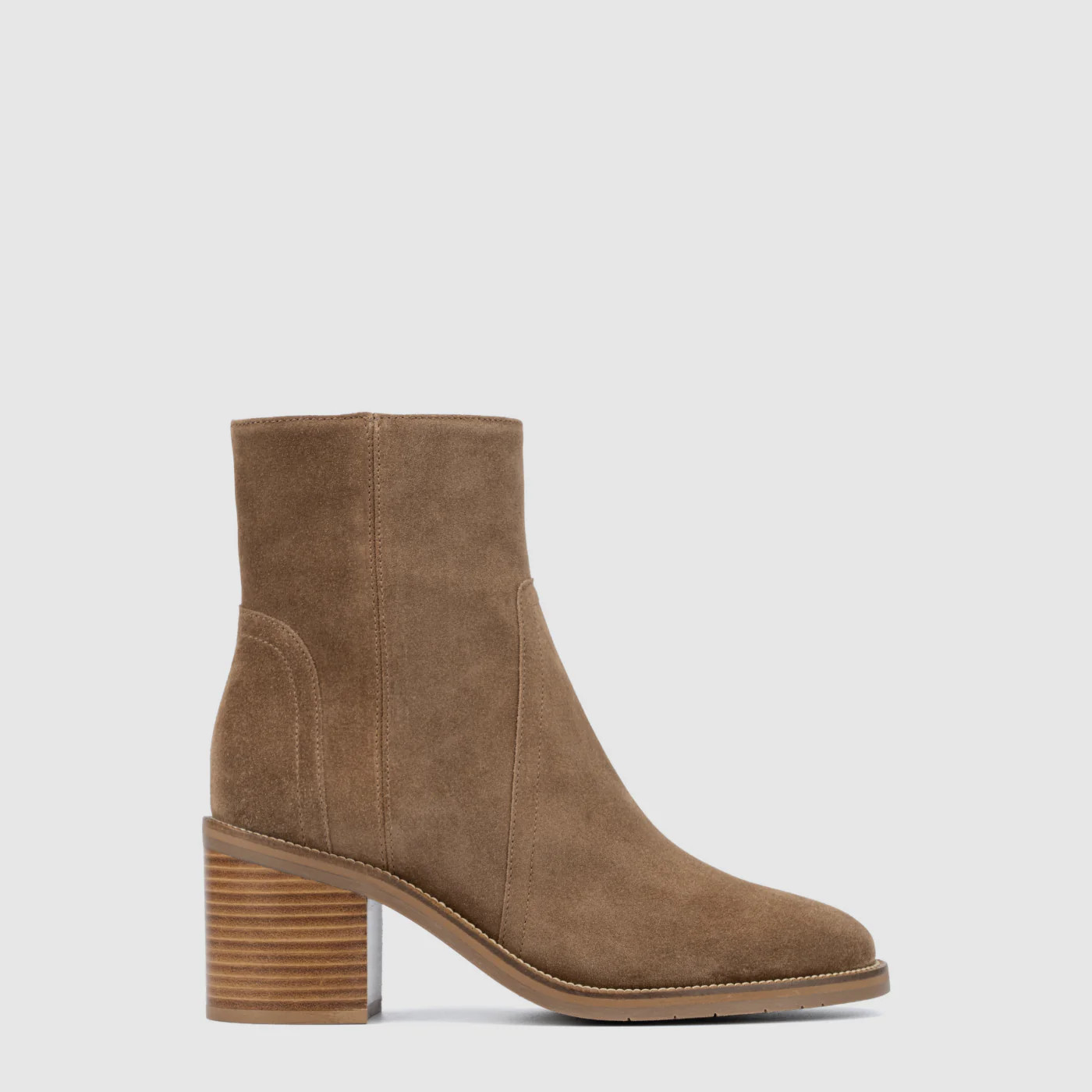 WOMEN'S JANELLA BOOT IN CHAMPAGE | Aquatalia®