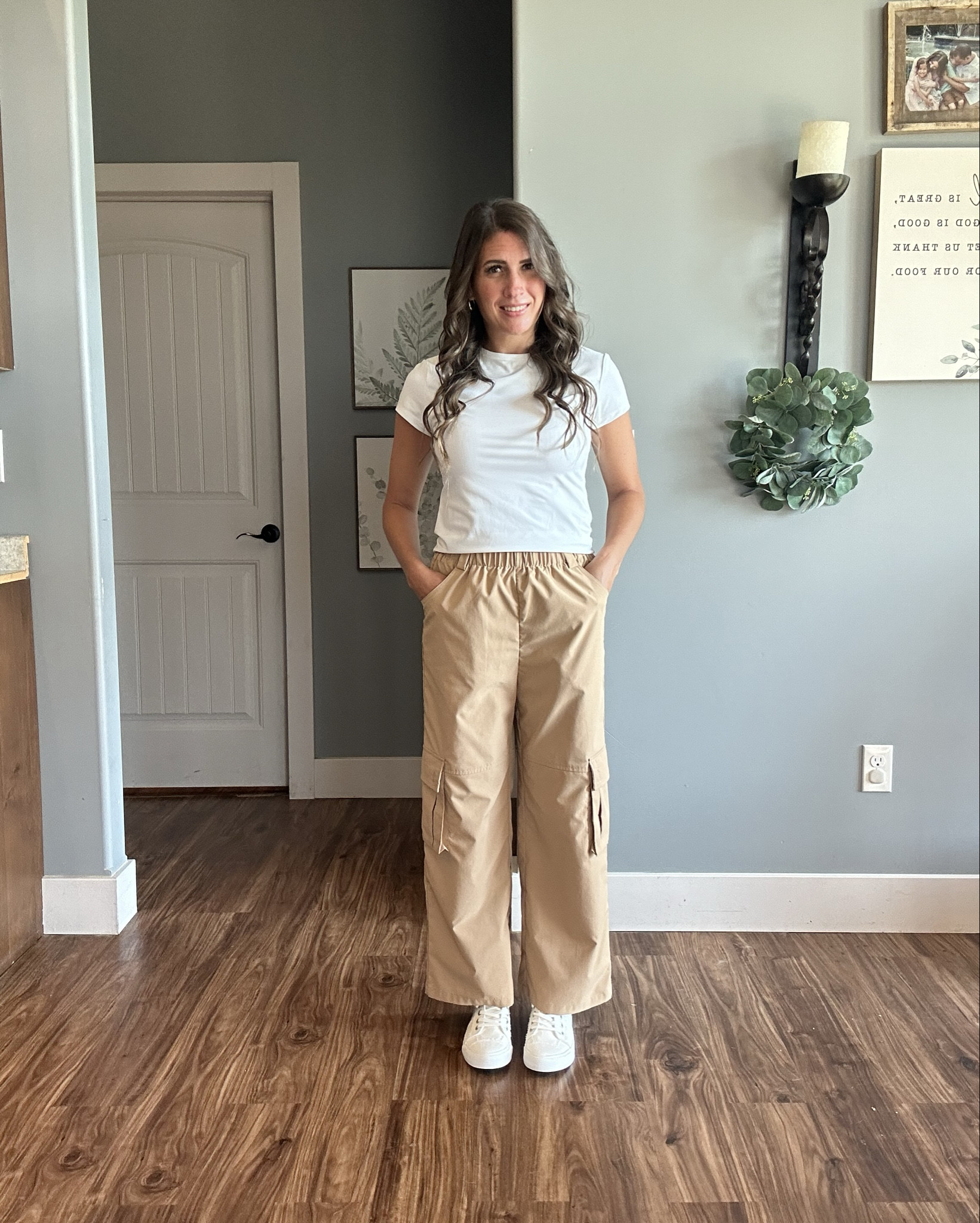 Comfy cargo pants to meet your fall needs 

#LTKSeasonal #LTKFallSale #LTKStyleTip