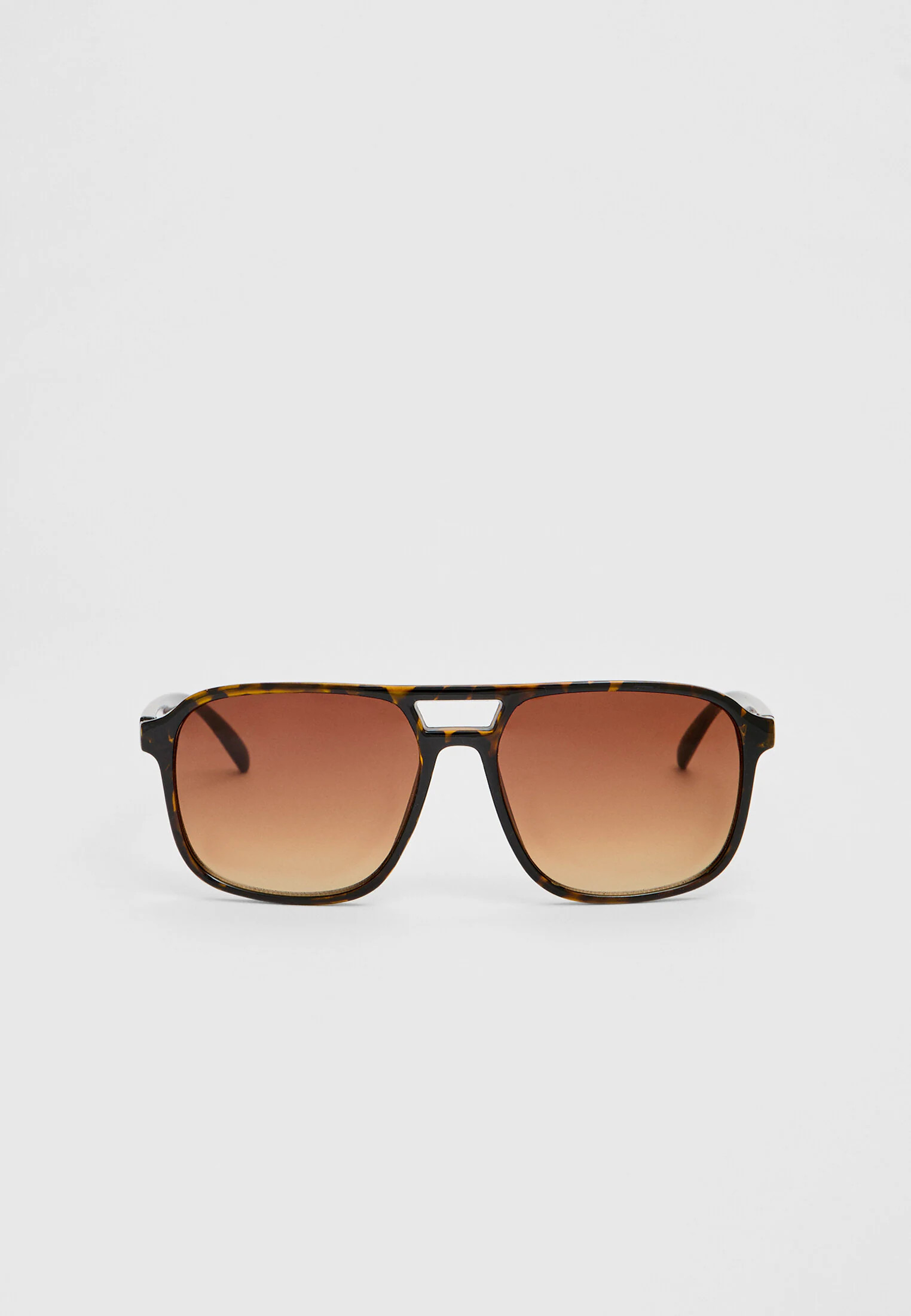 Retro-style sunglasses | Stradivarius (UK)